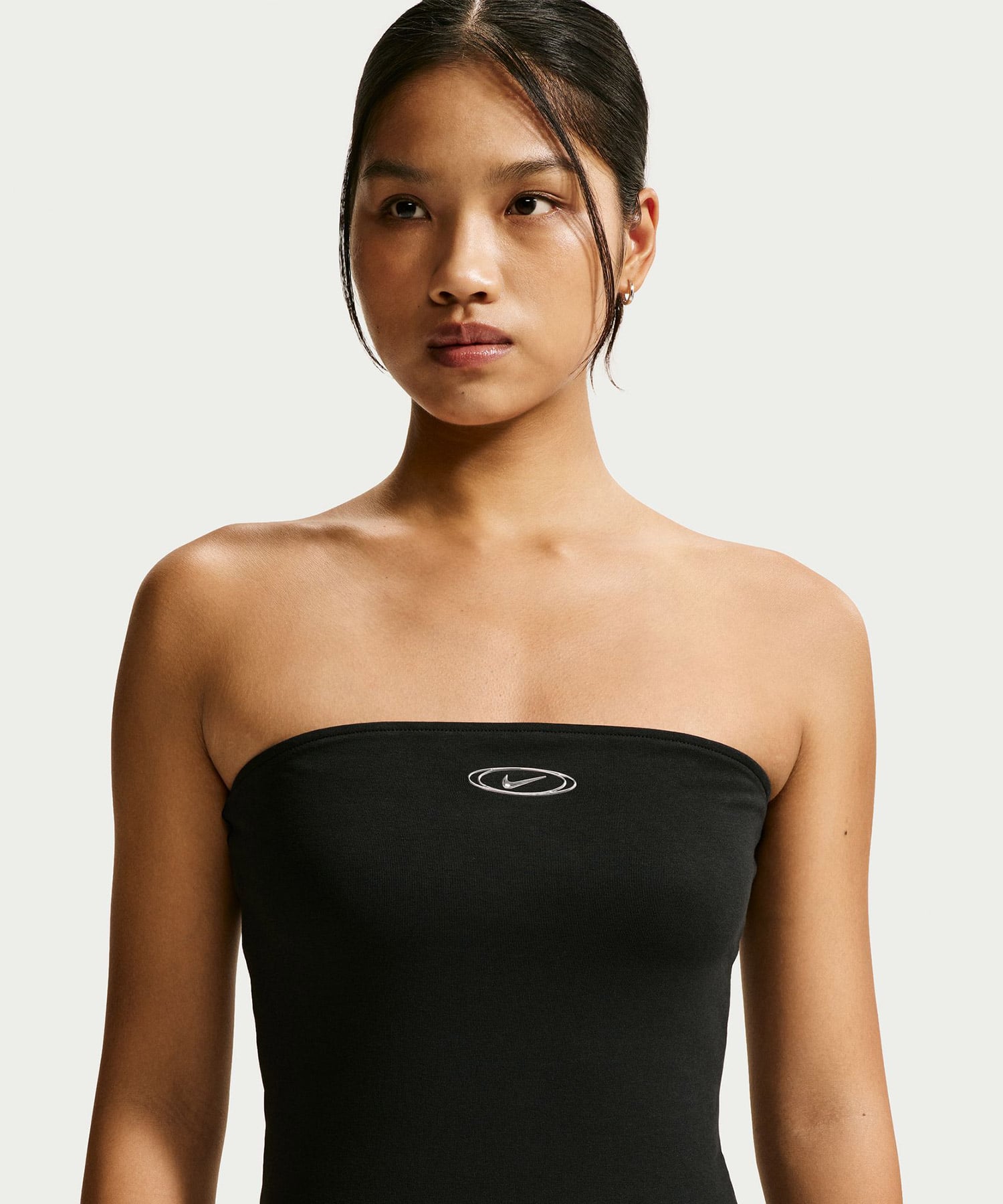 NIKE AS W NK STREET GFX TUBE TOP BLACKの画像