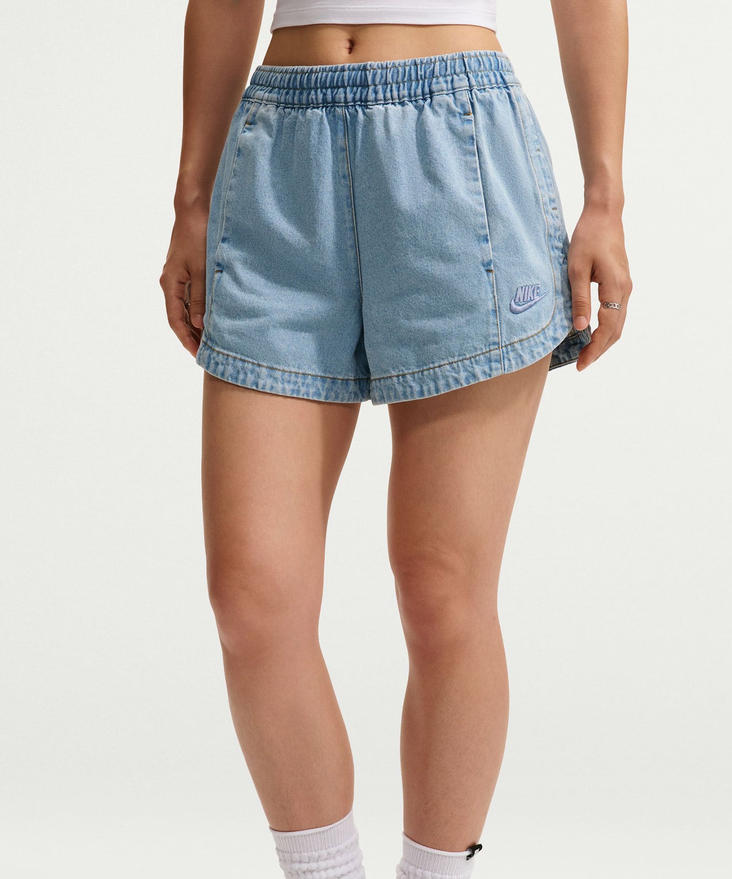 NIKE AS W NK WR DENIM SHORT BLUEの画像