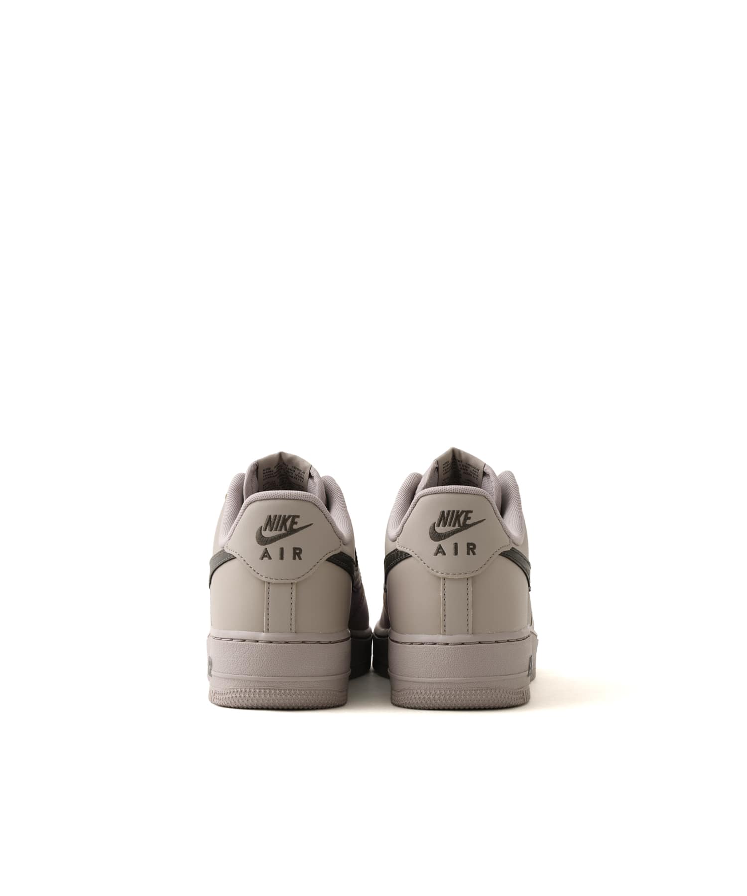 NIKE AIR FORCE 1 '07 COLLEGE GREY/NEWSPRINTの画像