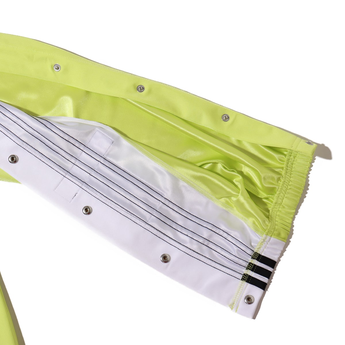 adidas MEGABREAK JACKET BAHGLO の画像