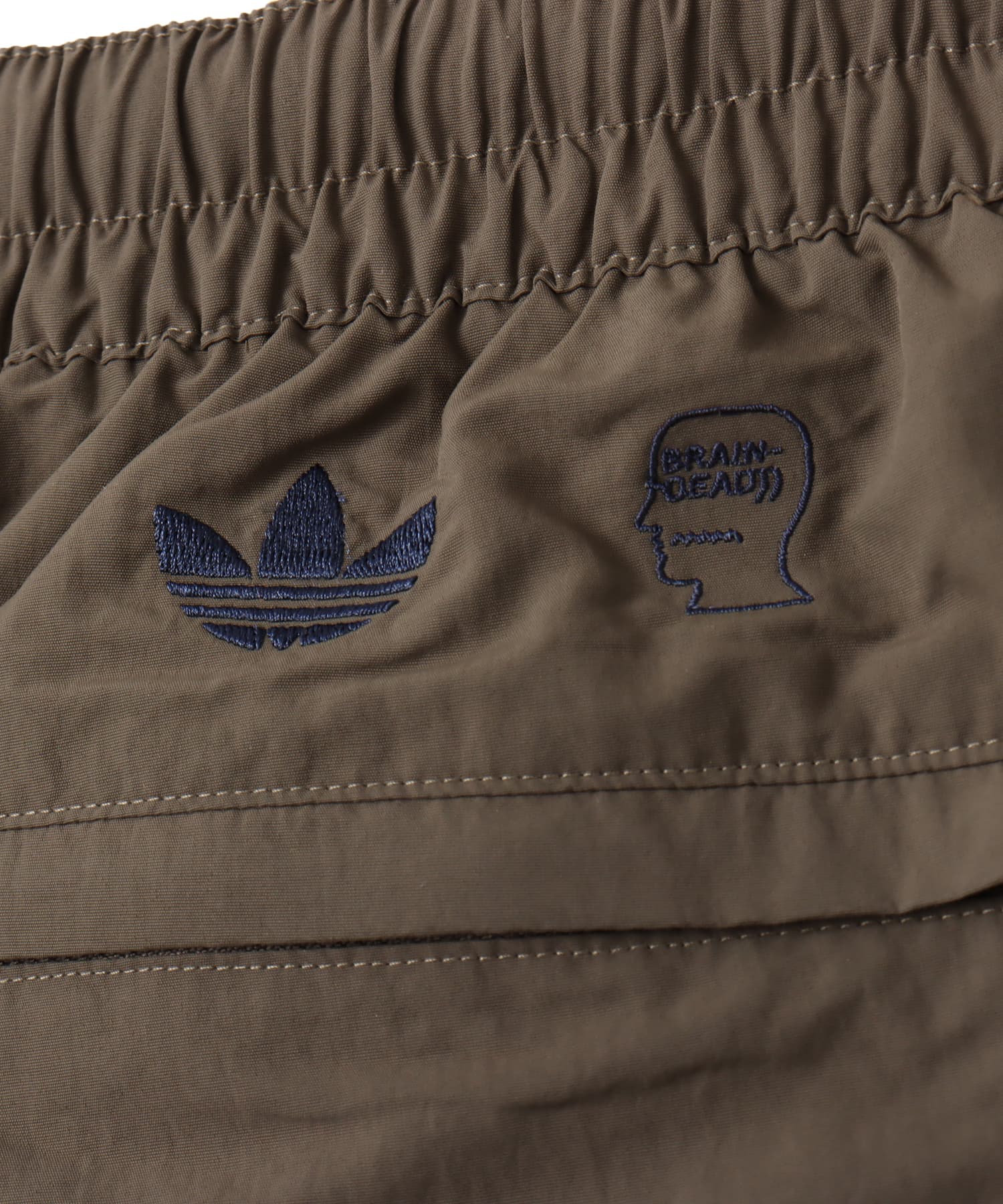 adidas BRAIN DEAD TRACK PANT ブランチの画像