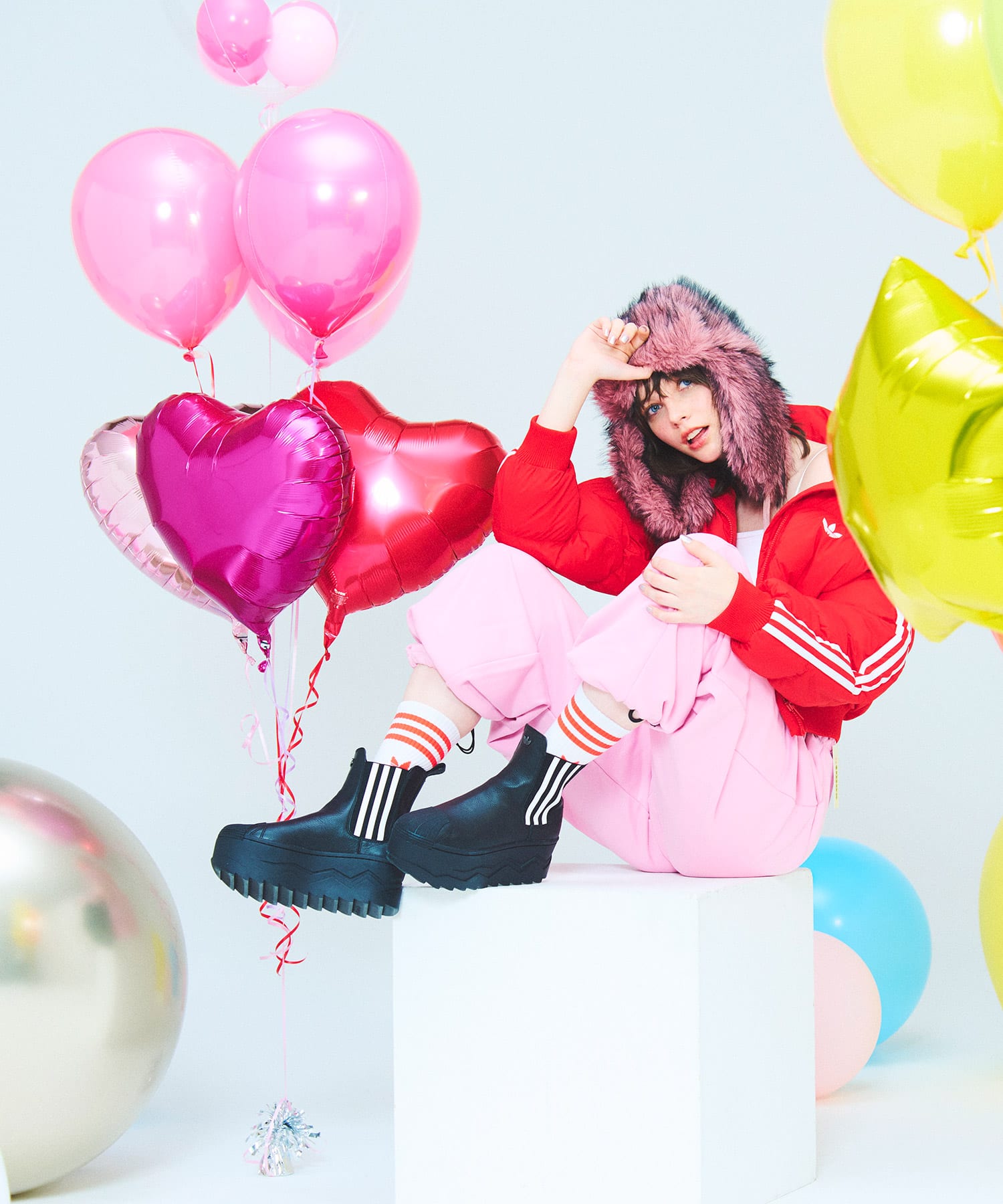 adidas SSTR PLATFORM BOOTS atmos pink CBLACK/FTWWHT/CREWHTの画像