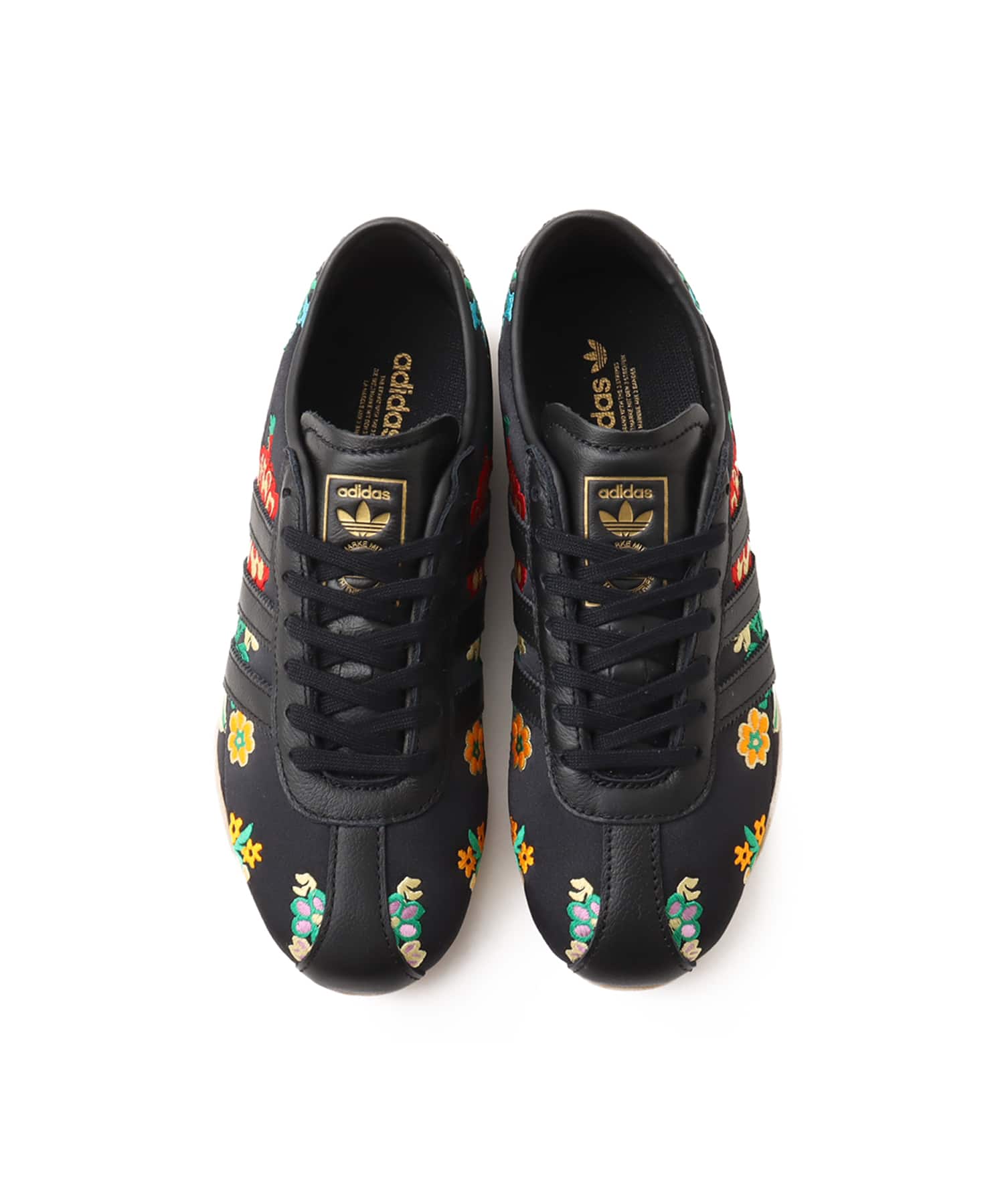 adidas TOKYO W CREWHT/GOLDMT/GUM4の画像