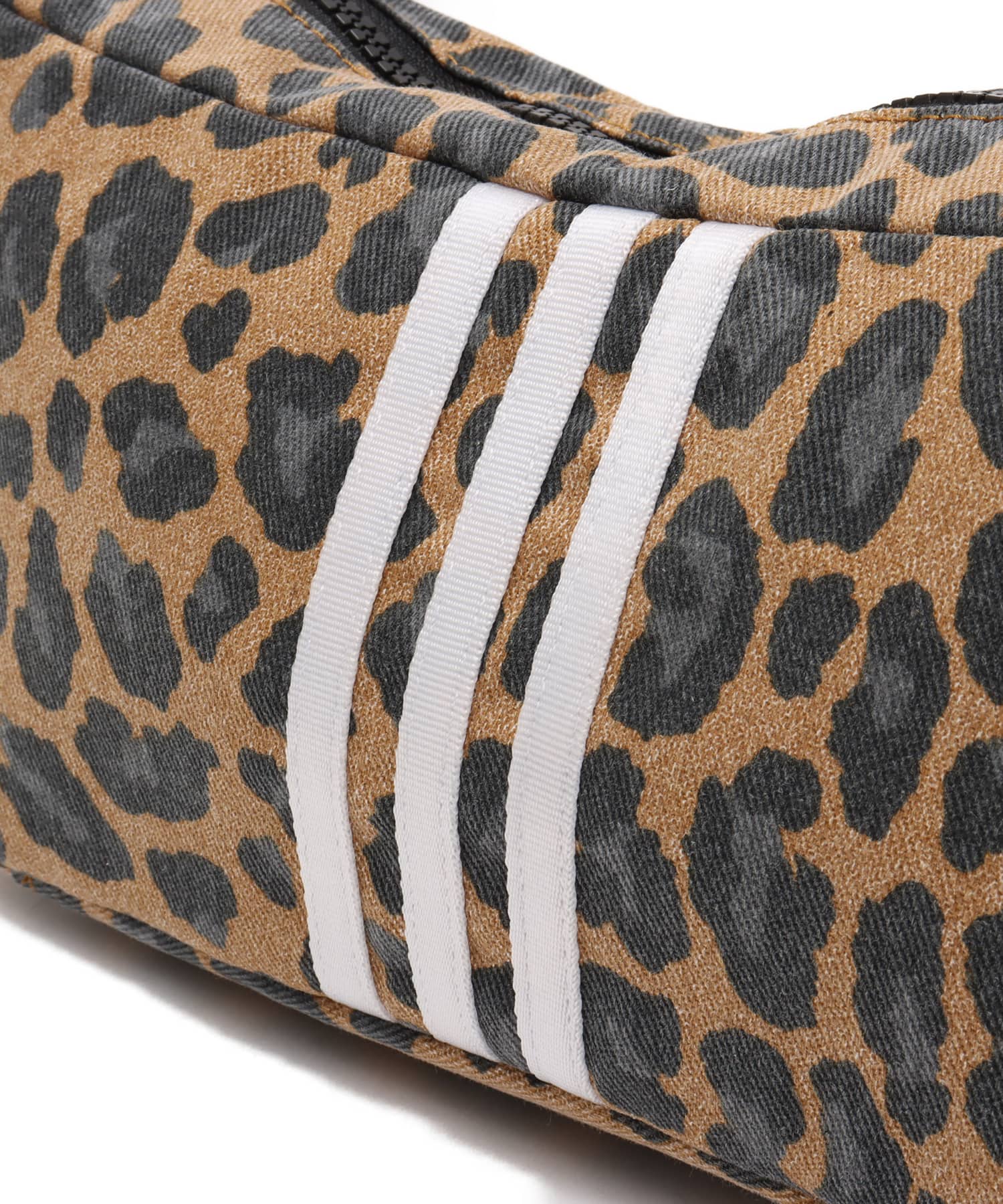 adidas LEOPARD SMALL SHOULDER BAG ブロンズストレータ/ブラックの画像
