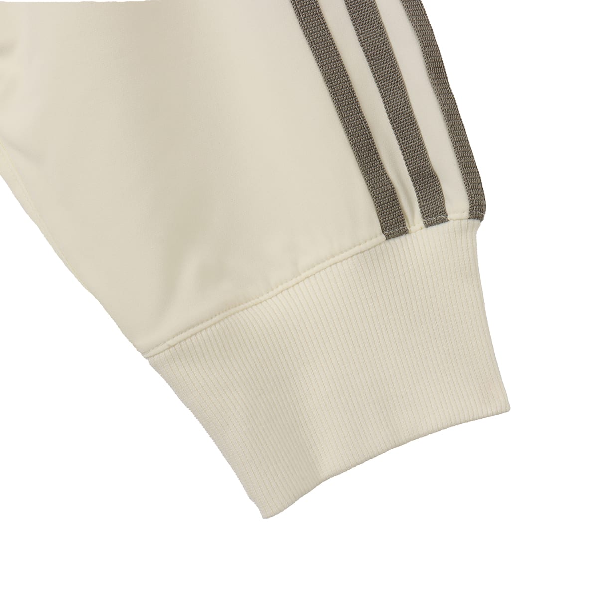 adidas PULL OVER アイボリー/シルバーペブルの画像