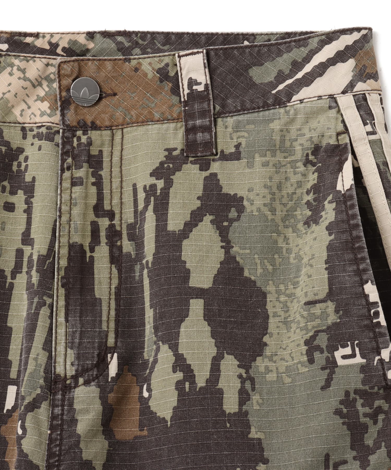 adidas ZIP-OFF CARGO PANTS マルチカラー/オービットグリーンの画像