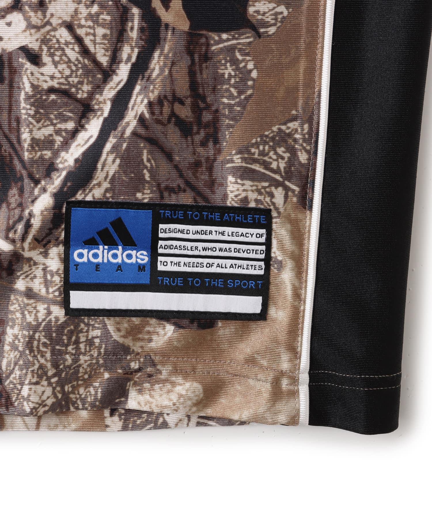 adidas CAMO FOOTBALL JERSEYカモの画像
