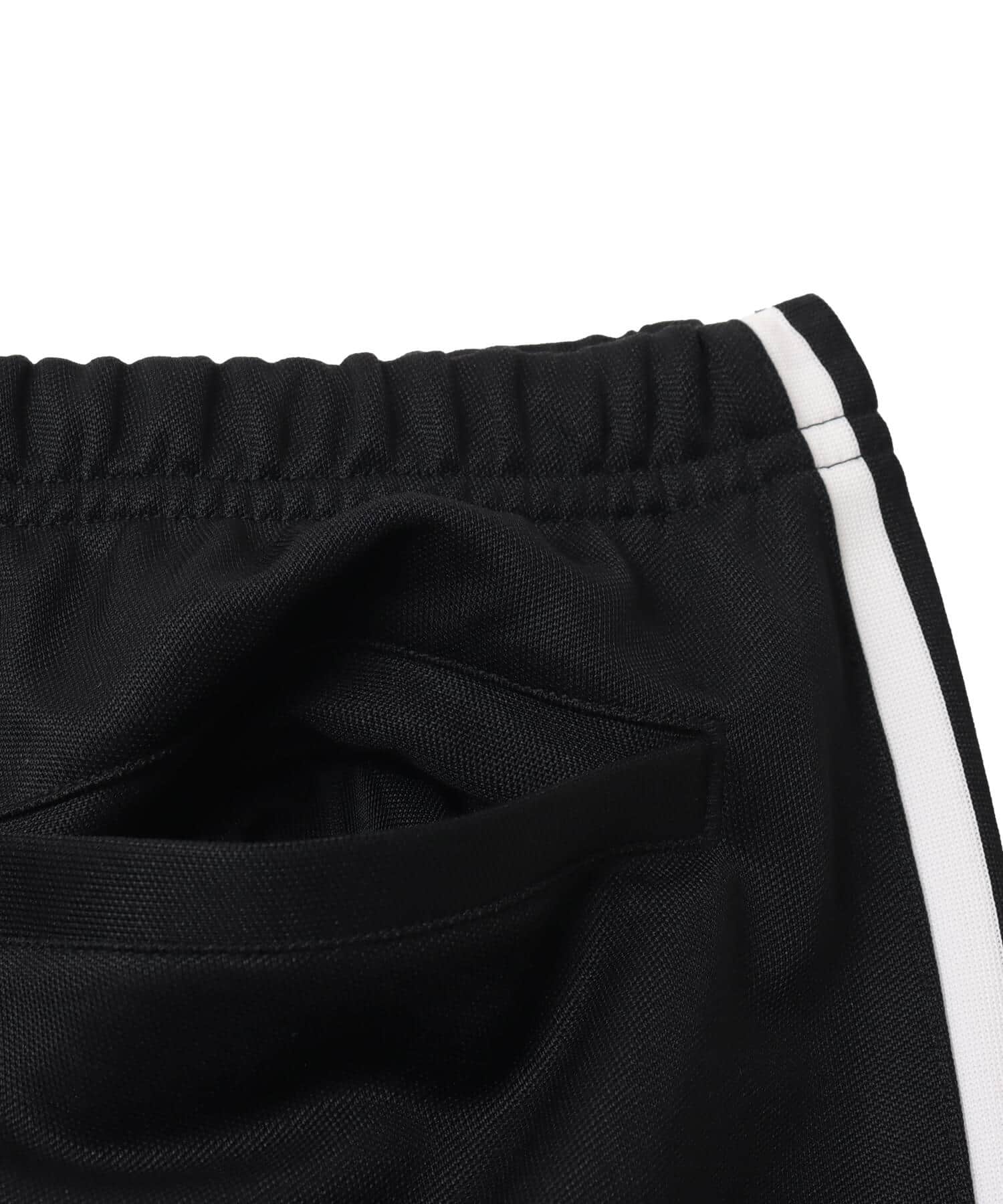 adidas CLASSIC TRACK PANTS ブラックの画像
