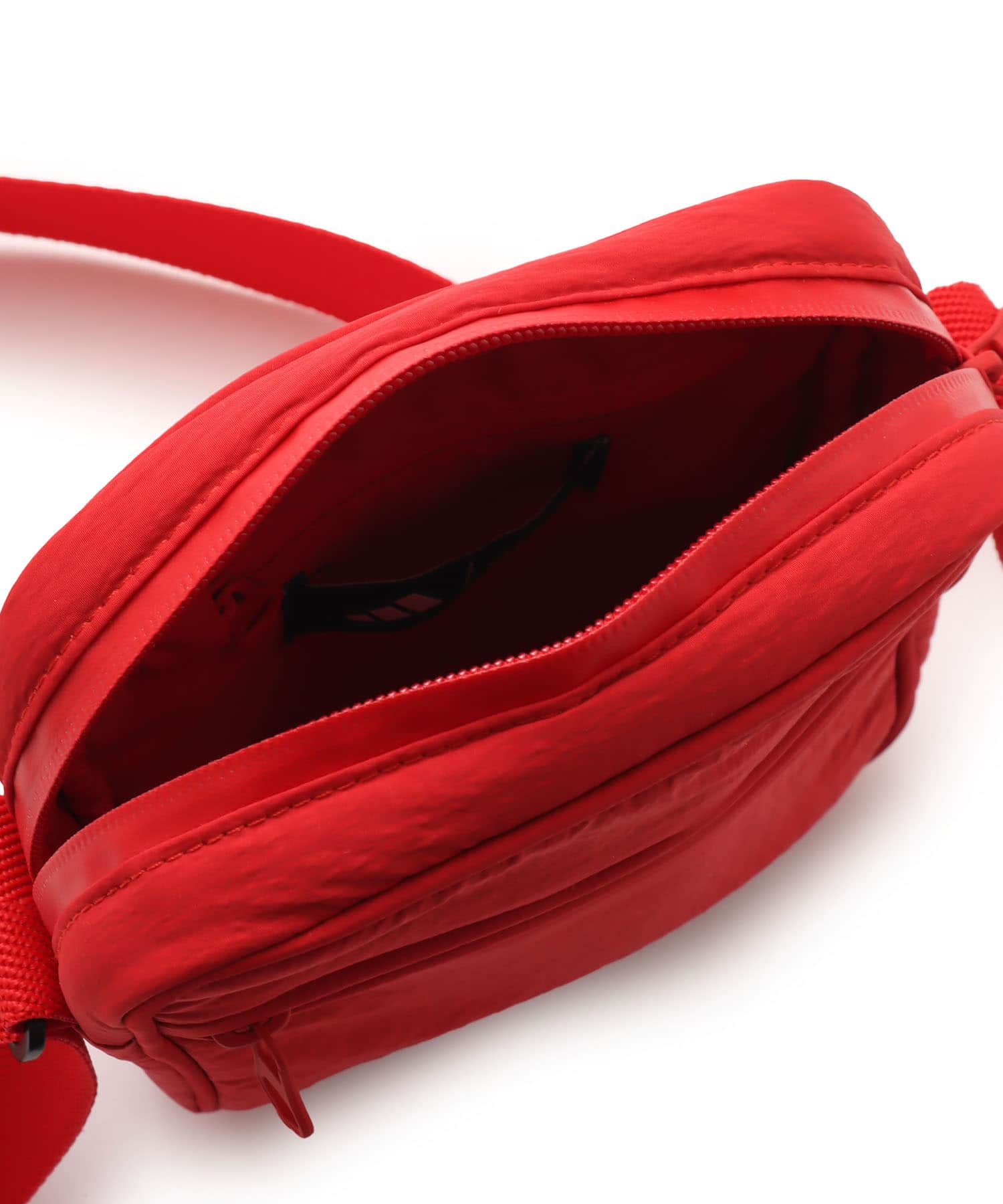 adidas X ARTE ANTWERP BAG ベタースカーレット/カレッジグリーンの画像