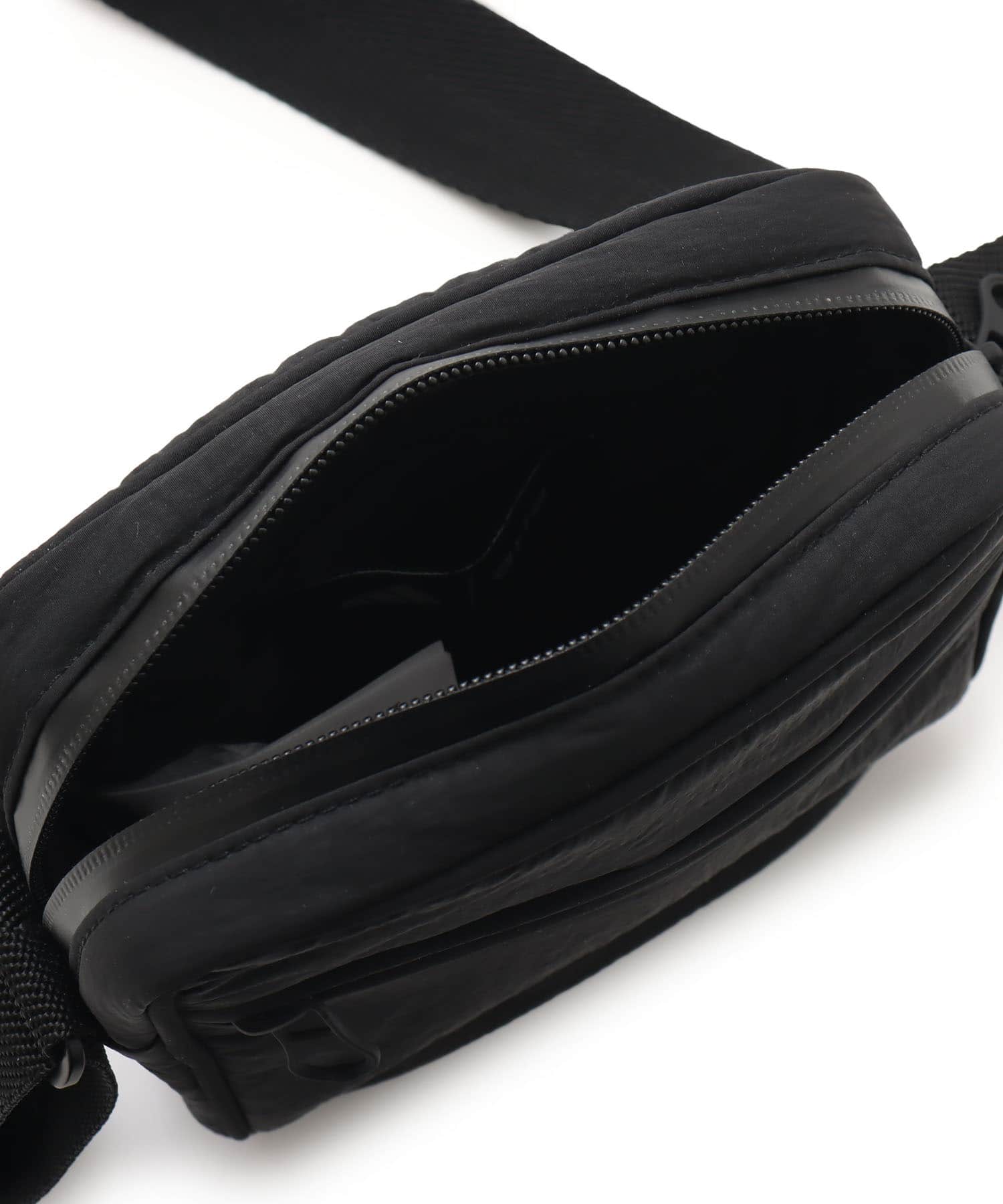 adidas X ARTE ANTWERP BAG ブラック/カレッジグリーンの画像