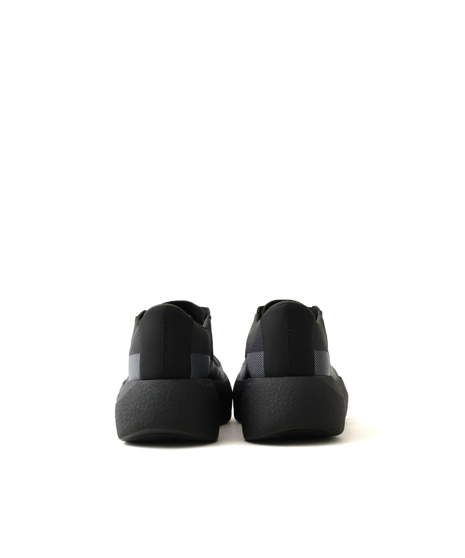 adidas HYPERBOOST EDGE M CBLACK/CARBON/CARBONの画像