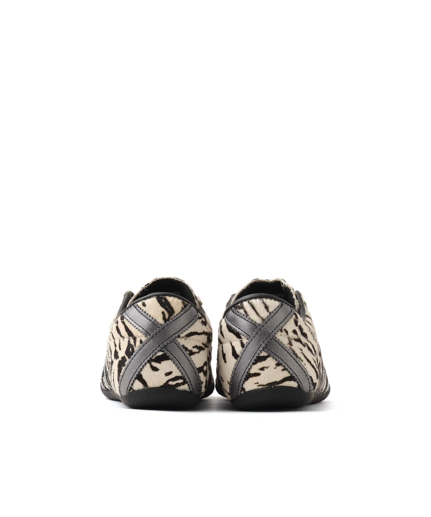 adidas TOKYO W OWHITE/CBLACK/WONWHIの画像