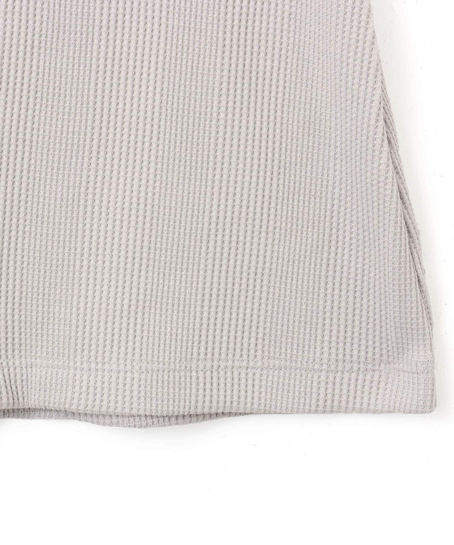 adidas BUTTON DOWN WAFFLE LONG-SLEEVE TOP グレーツーの画像