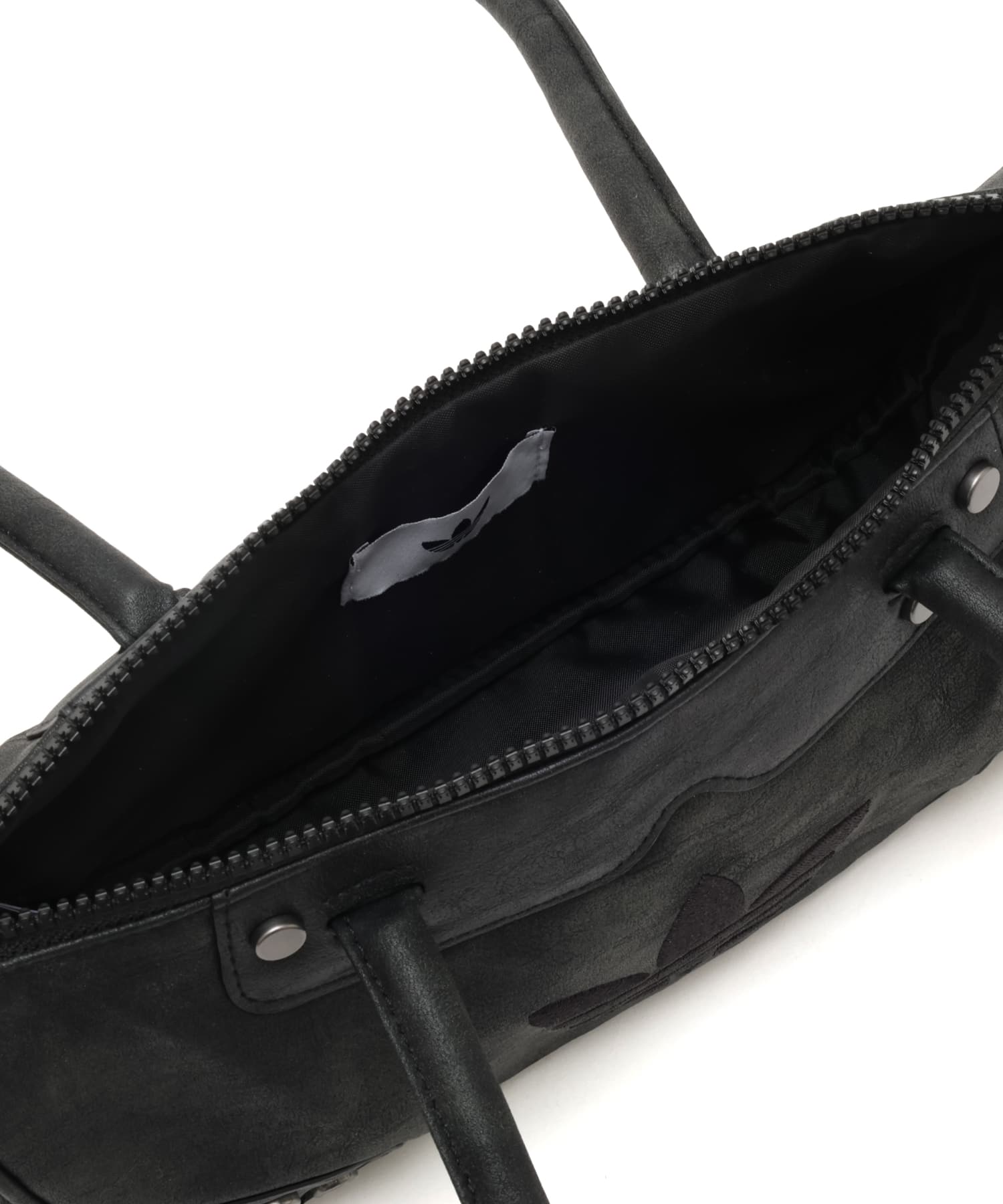 adidas BOWLING BAG STUDS ブラックの画像
