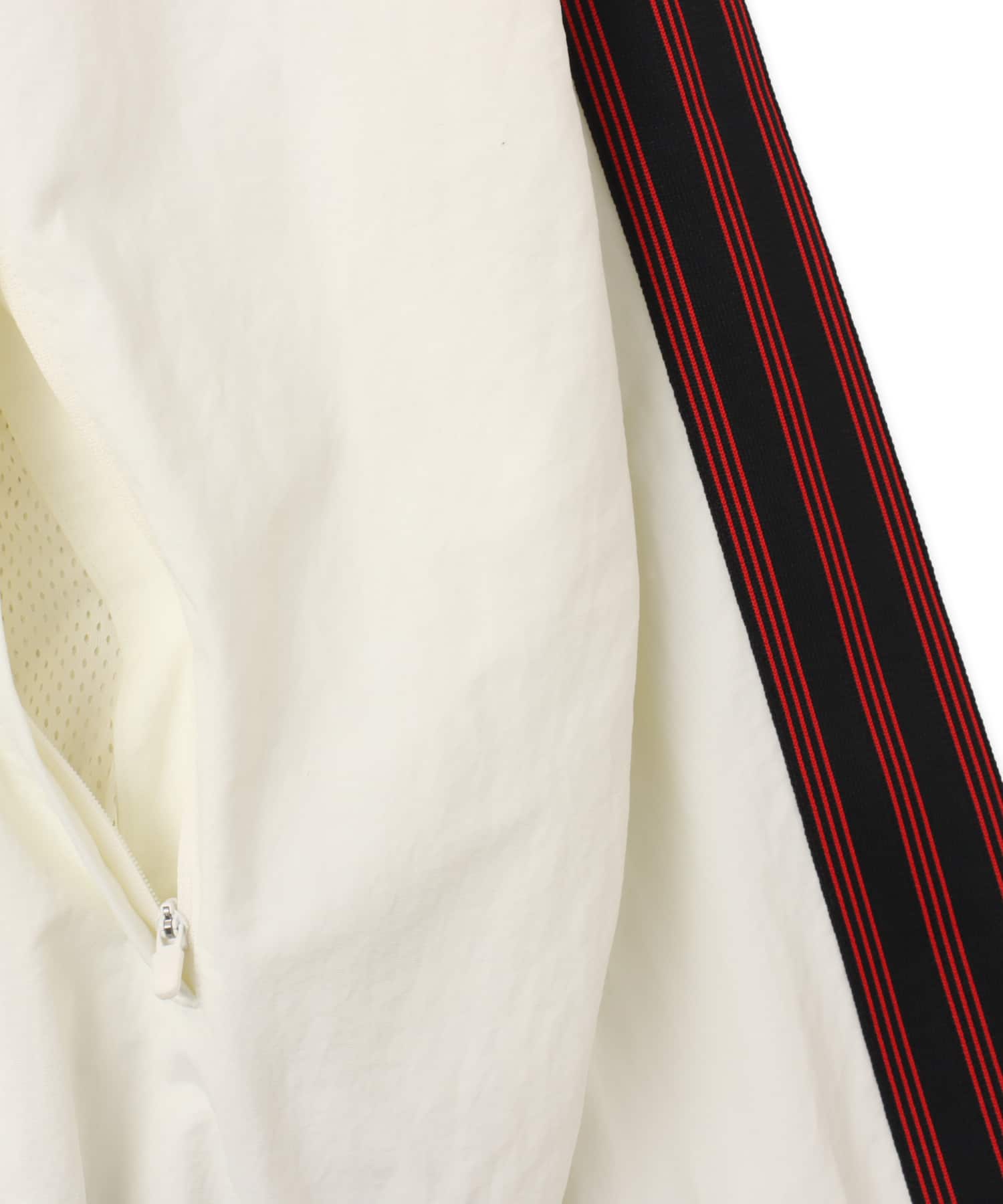 adidas CHAVARRIA WOVEN TRACK JACKET オフホワイトの画像