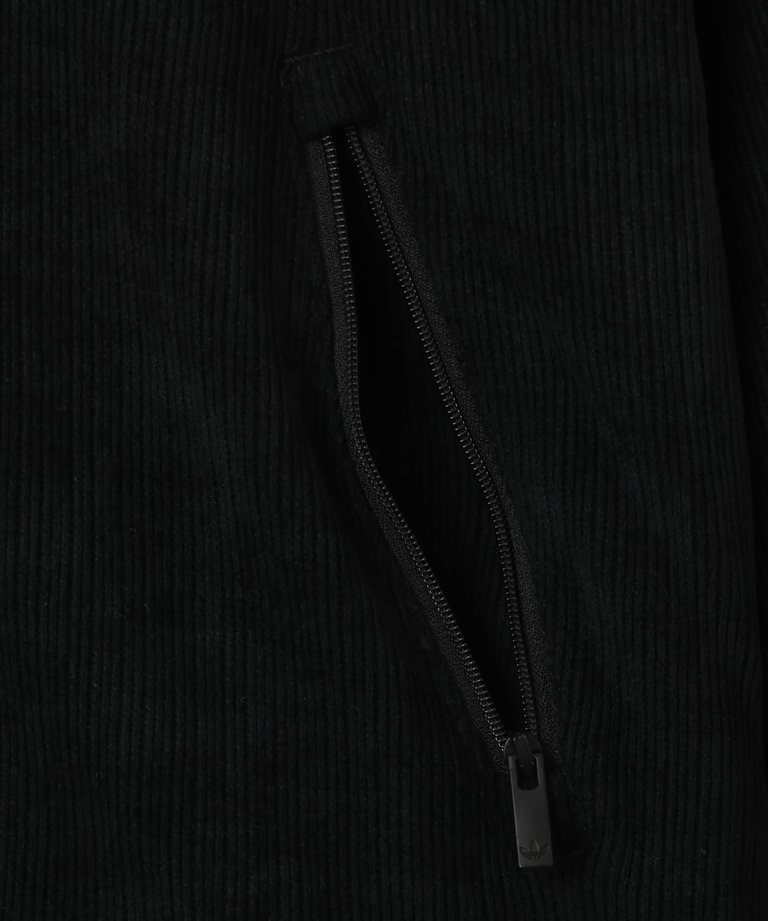 adidas JENNIE FAN OG TRACK TOP ブラックの画像