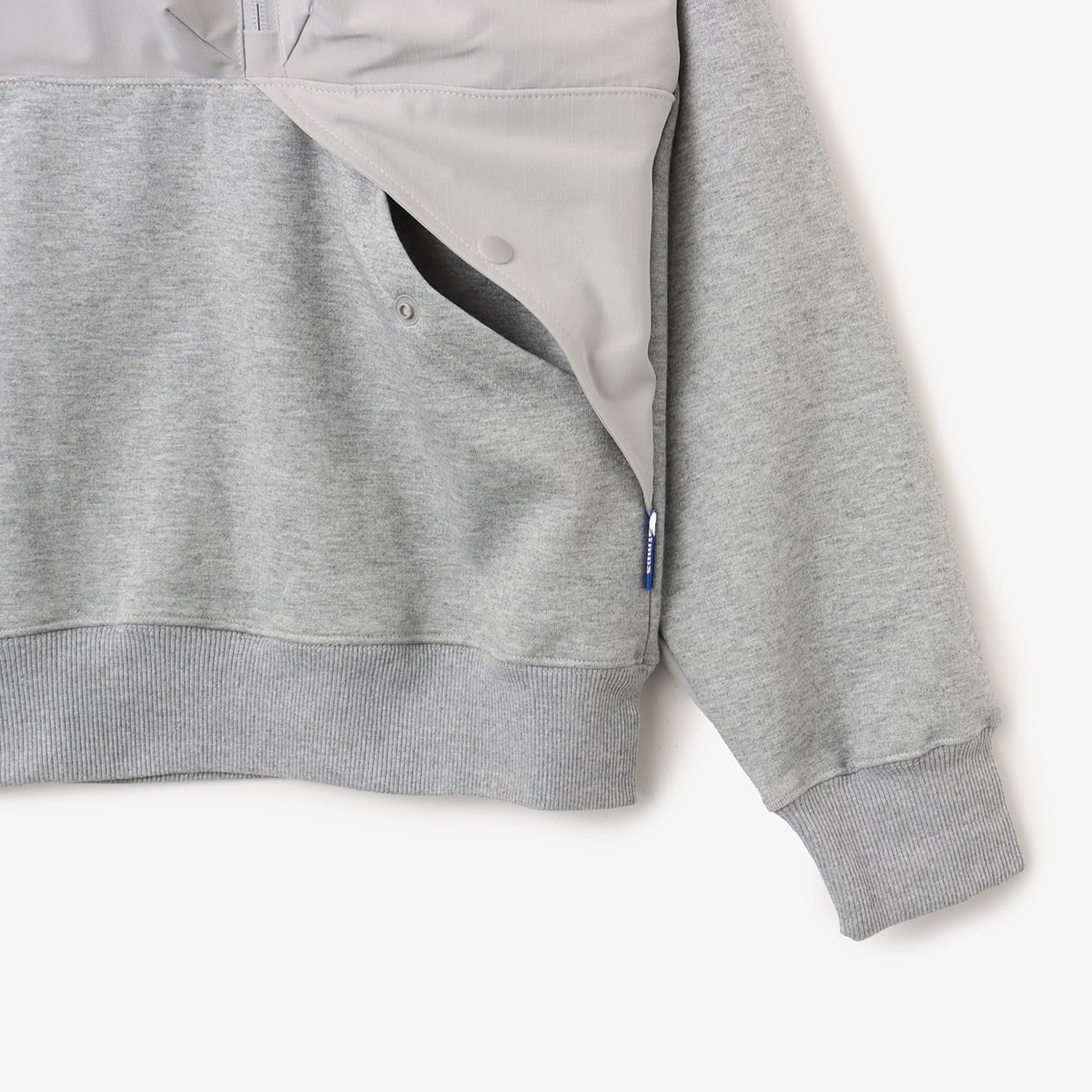 atmos TECHNICAL Hooded Sweatshirt GRAYの画像