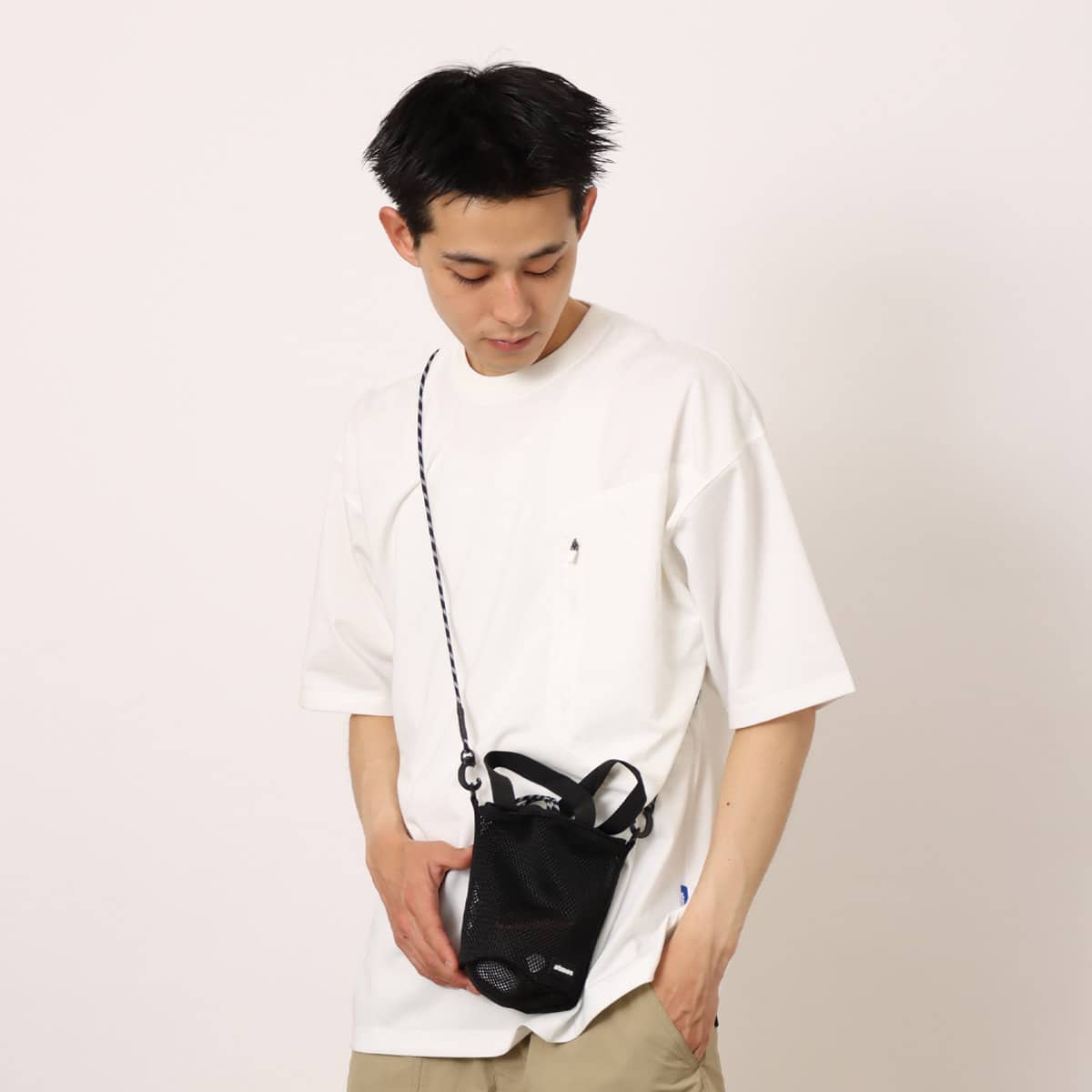 atmos Drawstring Bag BLACK の画像