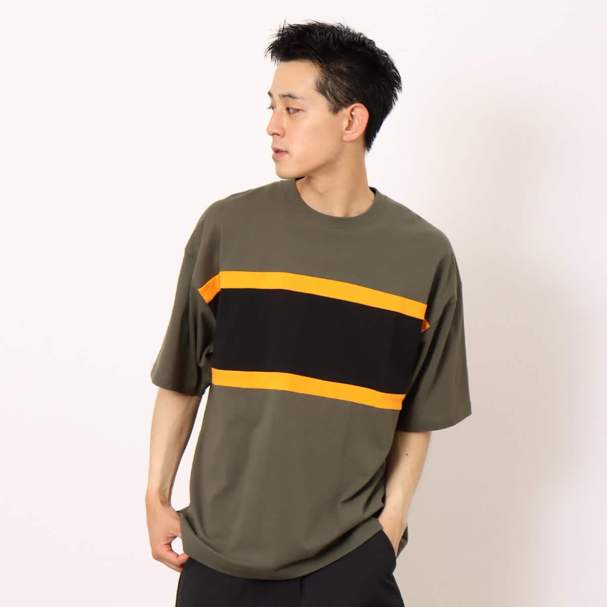 全国送料無料の通販 Border Paneled atmos T-shirt パネル （アトモス BLACK その他