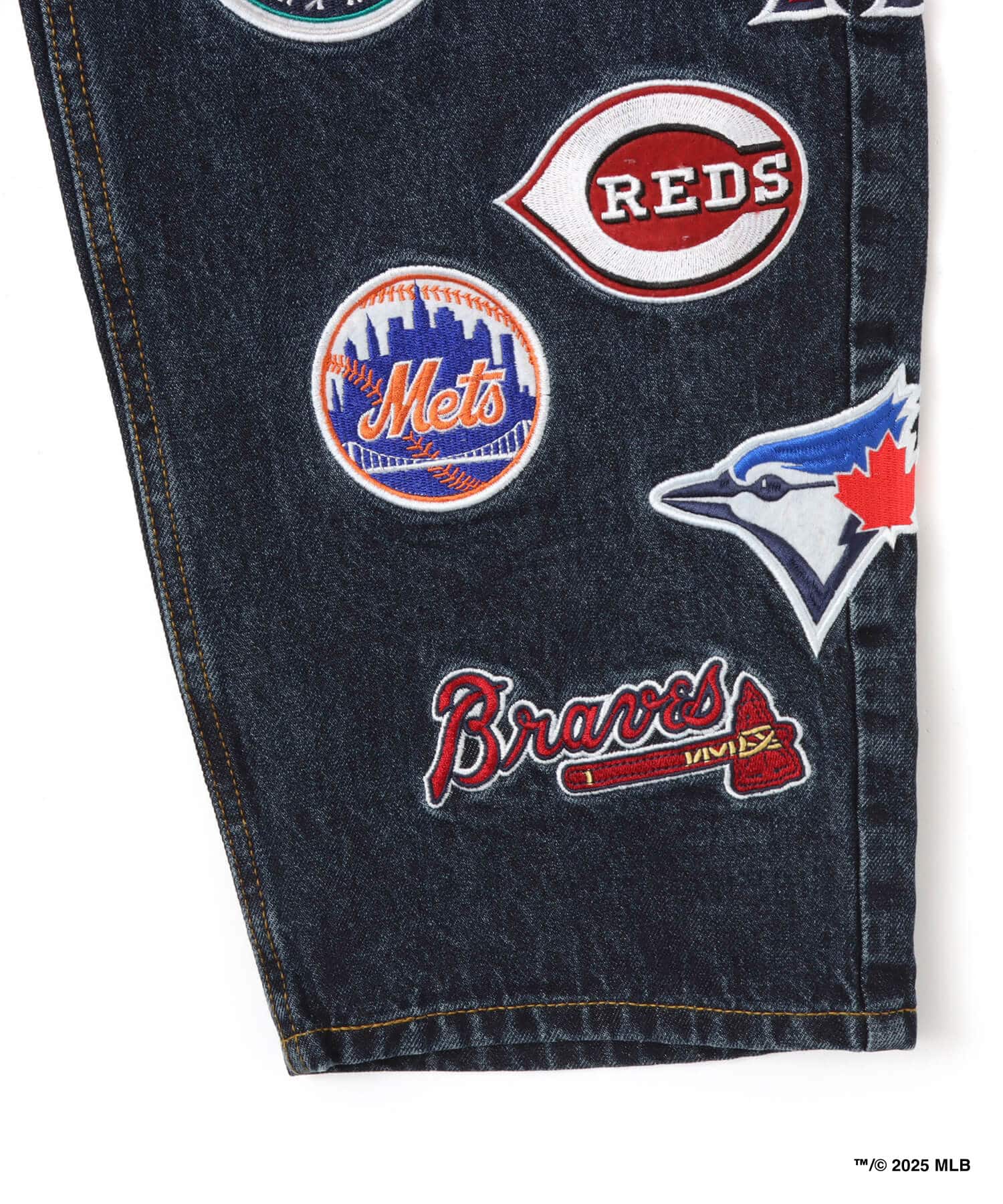 atmos x MLB All Teams Patch Denim Pants BLUEの画像