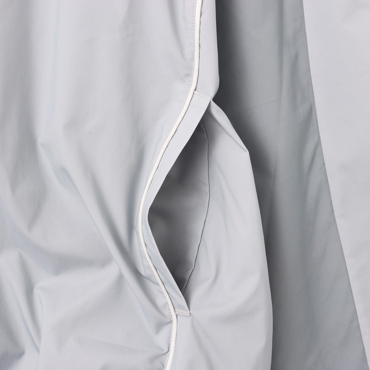 UMBRO x atmos Track Jacket GRAYの画像