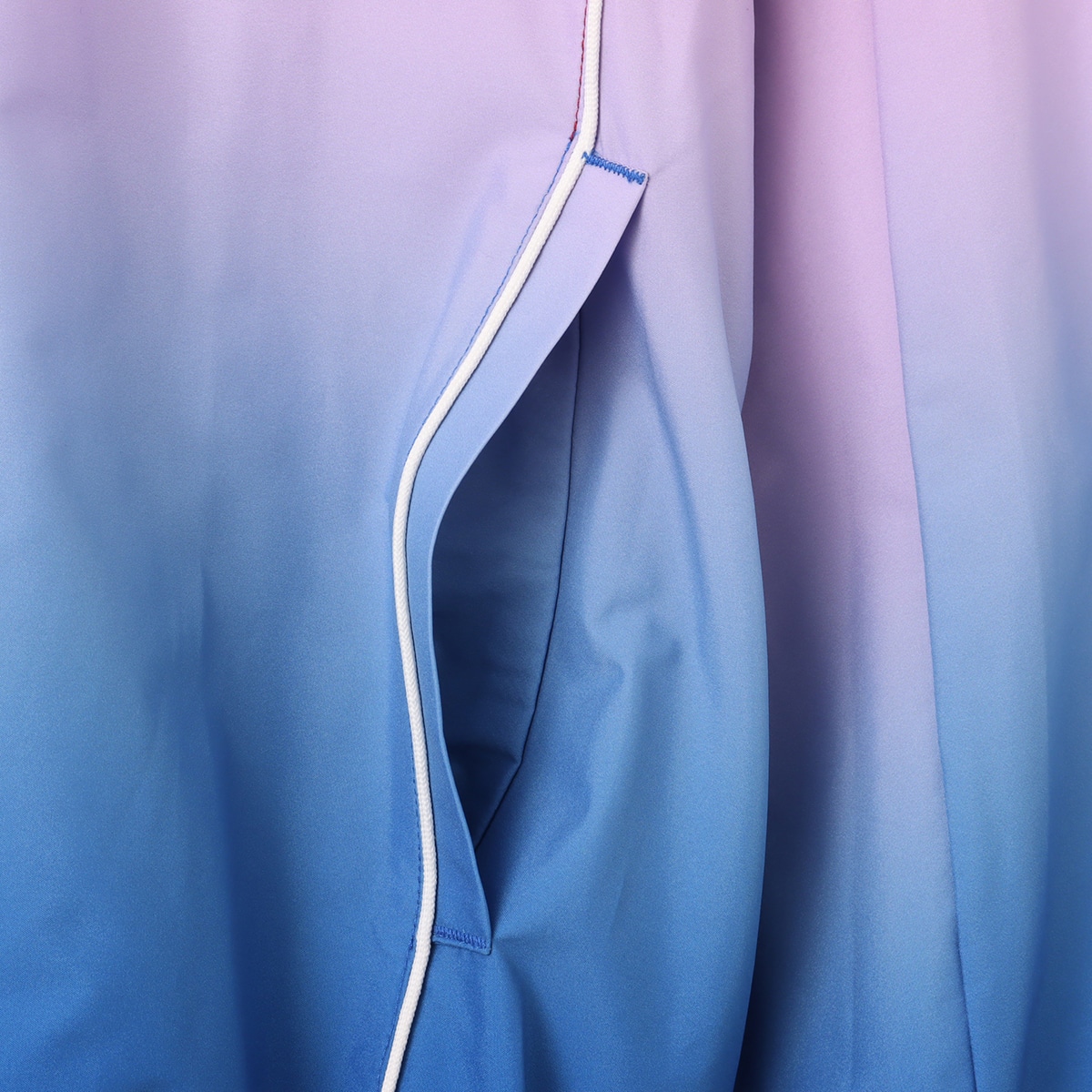 UMBRO x atmos Track Jacket MULTIの画像
