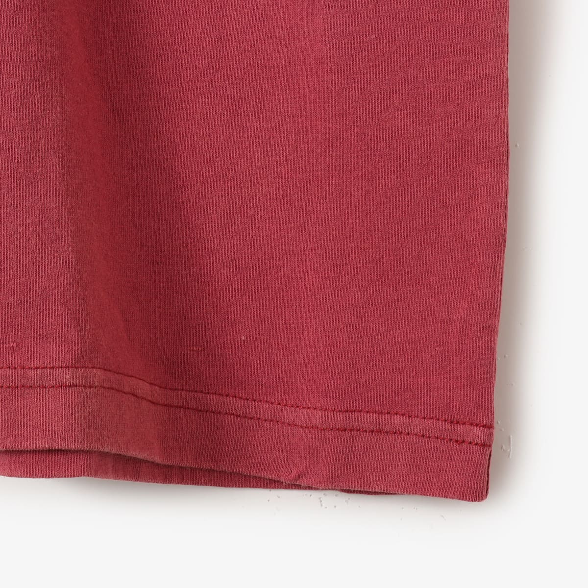atmos Spray Logo T-shirt REDの画像