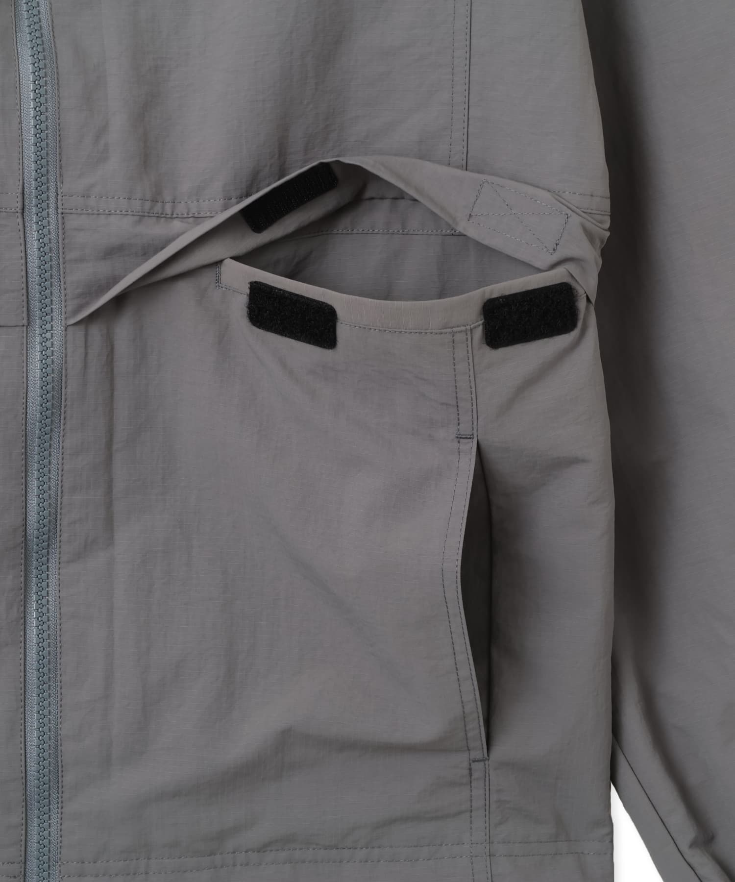 atmos UMBROxatmos Nylon Stand Jacket GRAYの画像