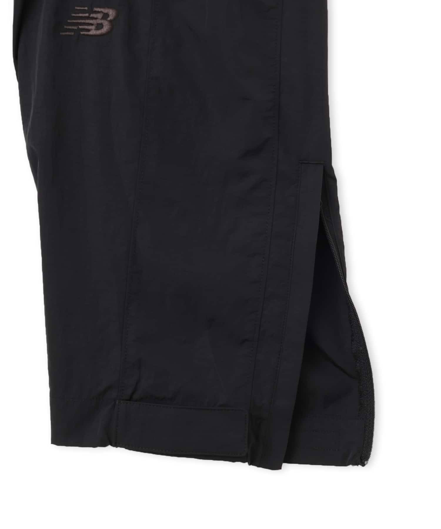 New Balance NB GREY NYLON WIDE TAPERED PANTS ブラックの画像