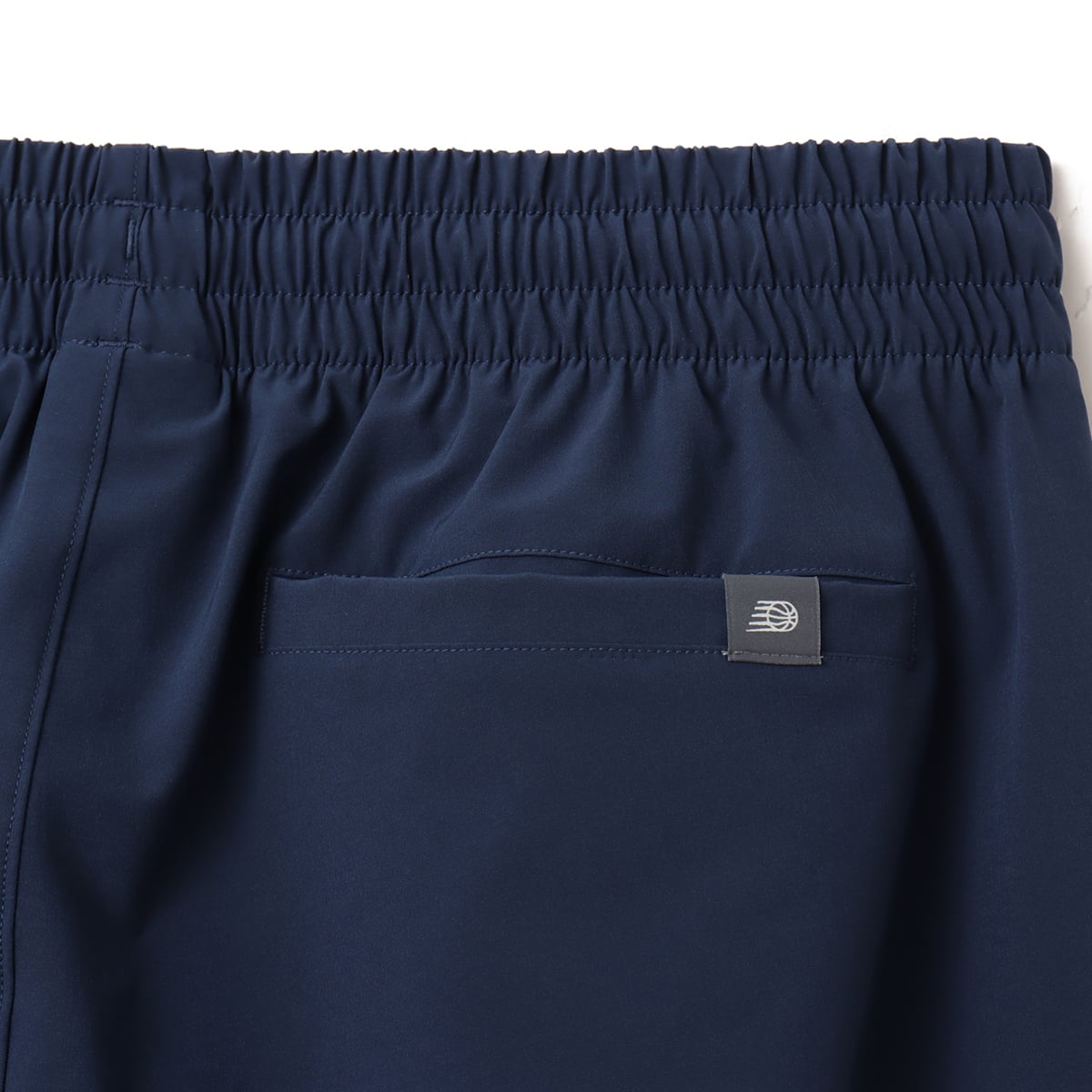 New Balance Hoops Woven Track Pants NBネイビーの画像