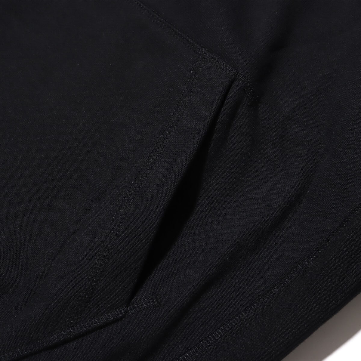 New Balance Athletics スウェットフーディ ブラック 24SS-Iの画像