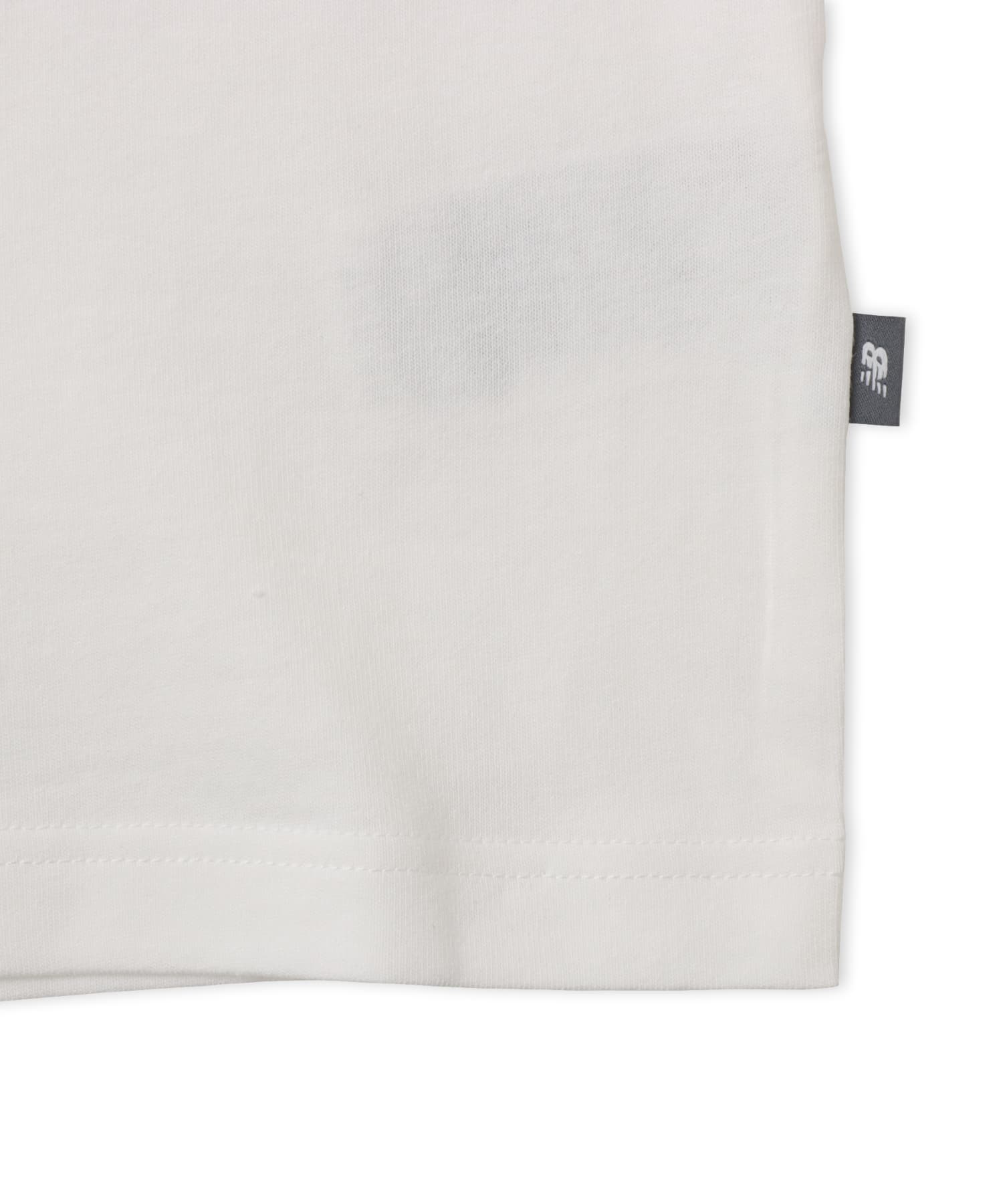 New Balance GHICA International Sport Oversized T-Shirt ホワイトの画像