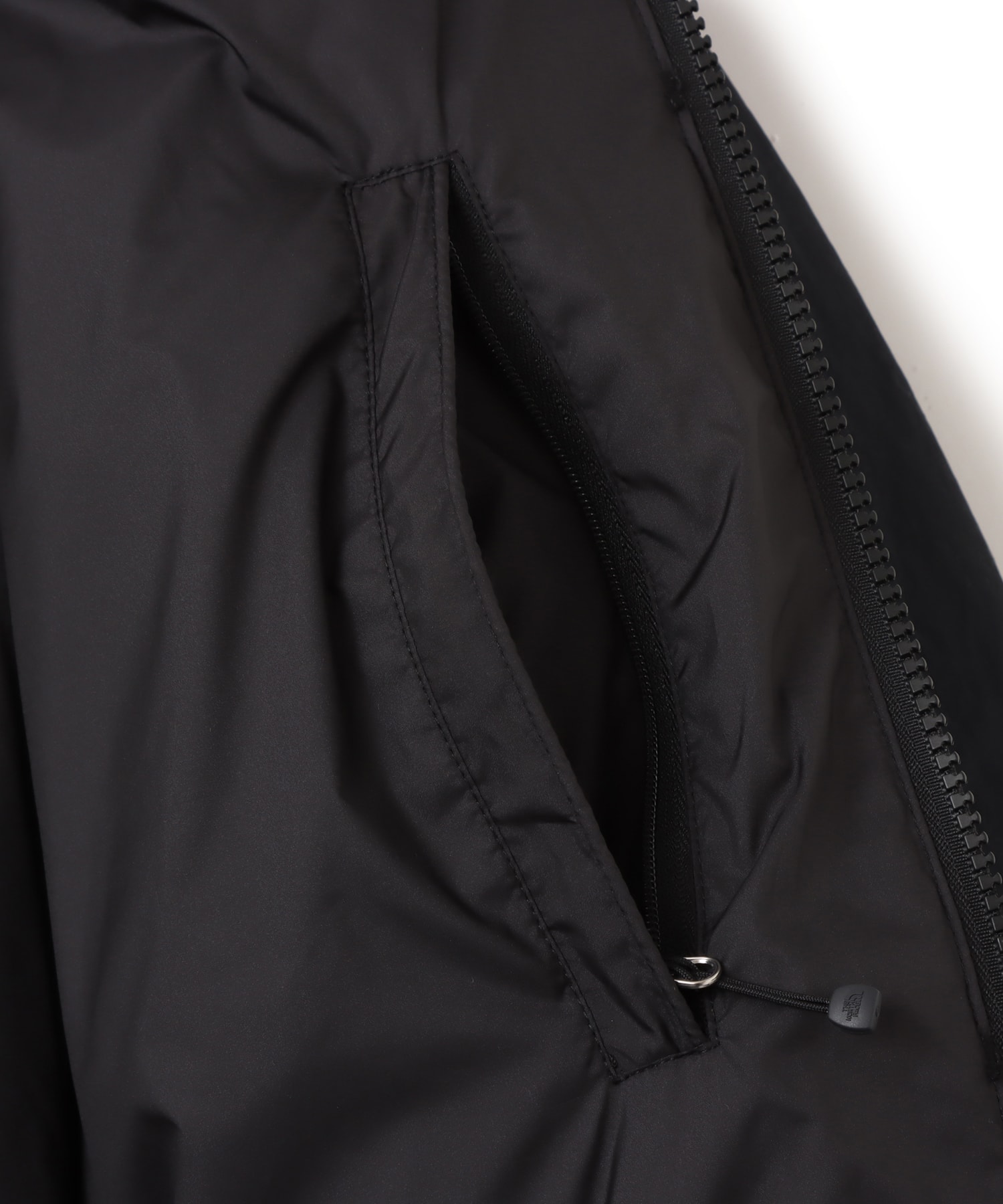 THE NORTH FACE PURPLE LABEL Field Down Jacket Blackの画像