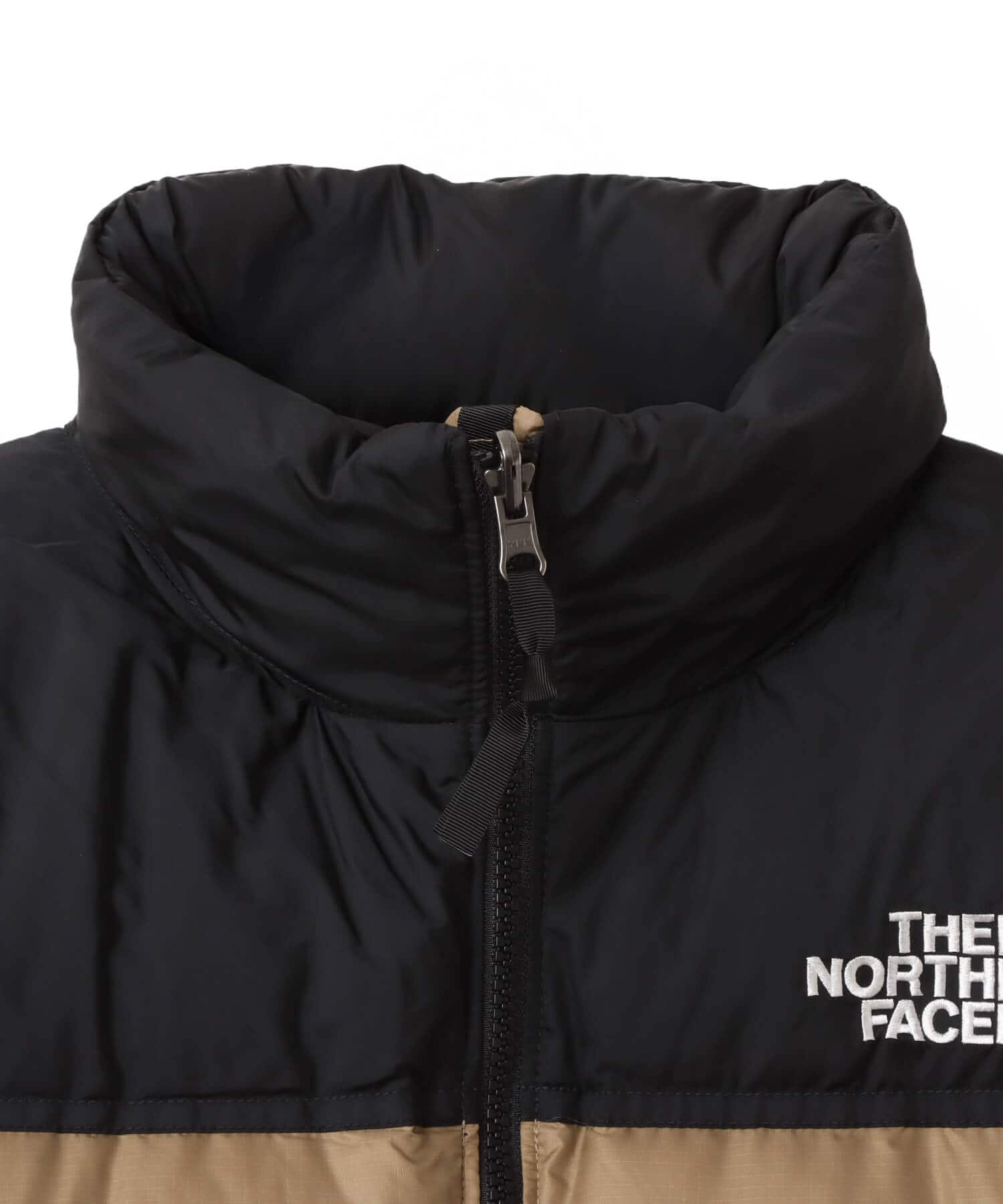 THE NORTH FACE Womens Short Nuptse Jacket ブラックxクラシックカーキの画像