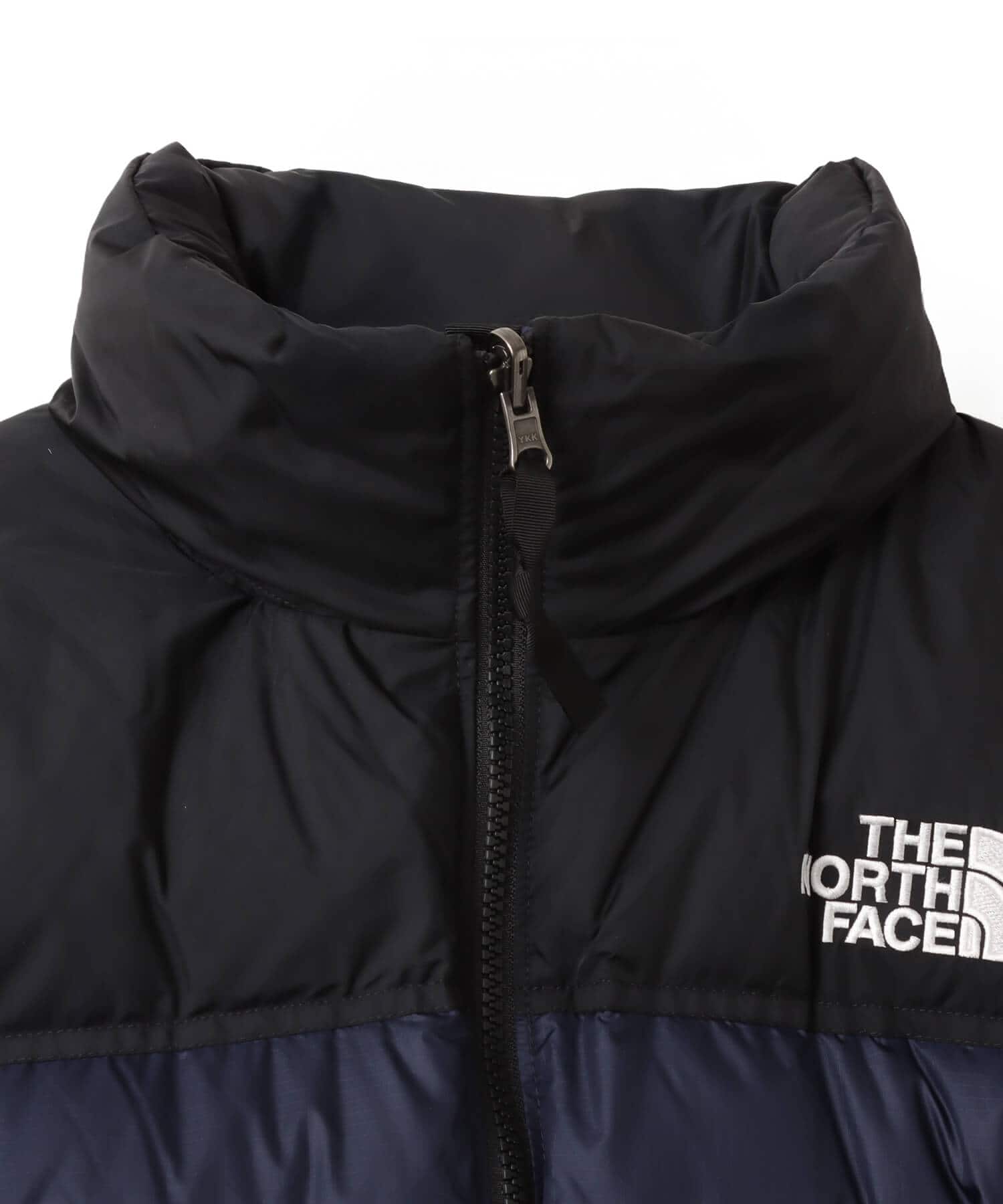 THE NORTH FACE Womens Short Nuptse Jacket ブラックxアーバンネイビーの画像
