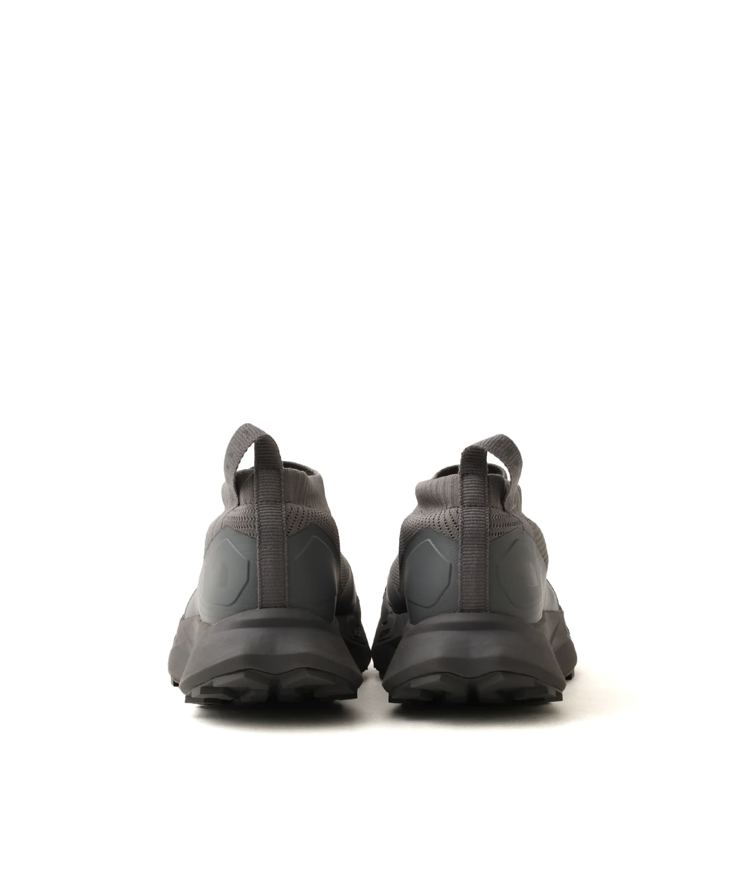 THE NORTH FACE VECTIV SUPPLE GORE-TEX スモークドパールxグラファイトグレーの画像