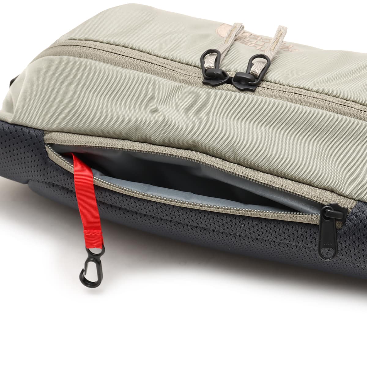 THE NORTH FACE Orion 3 キャバングレー の画像
