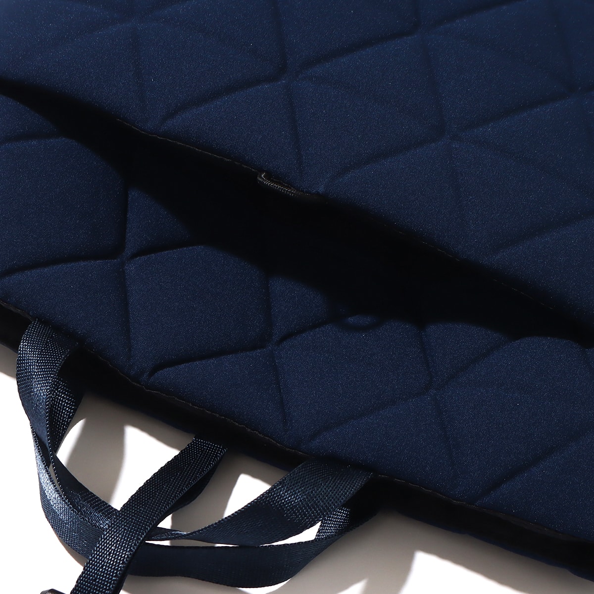 THE NORTH FACE GEOFACE PC SLEEVE 15 アーバンネイビー 23SS-Iの画像