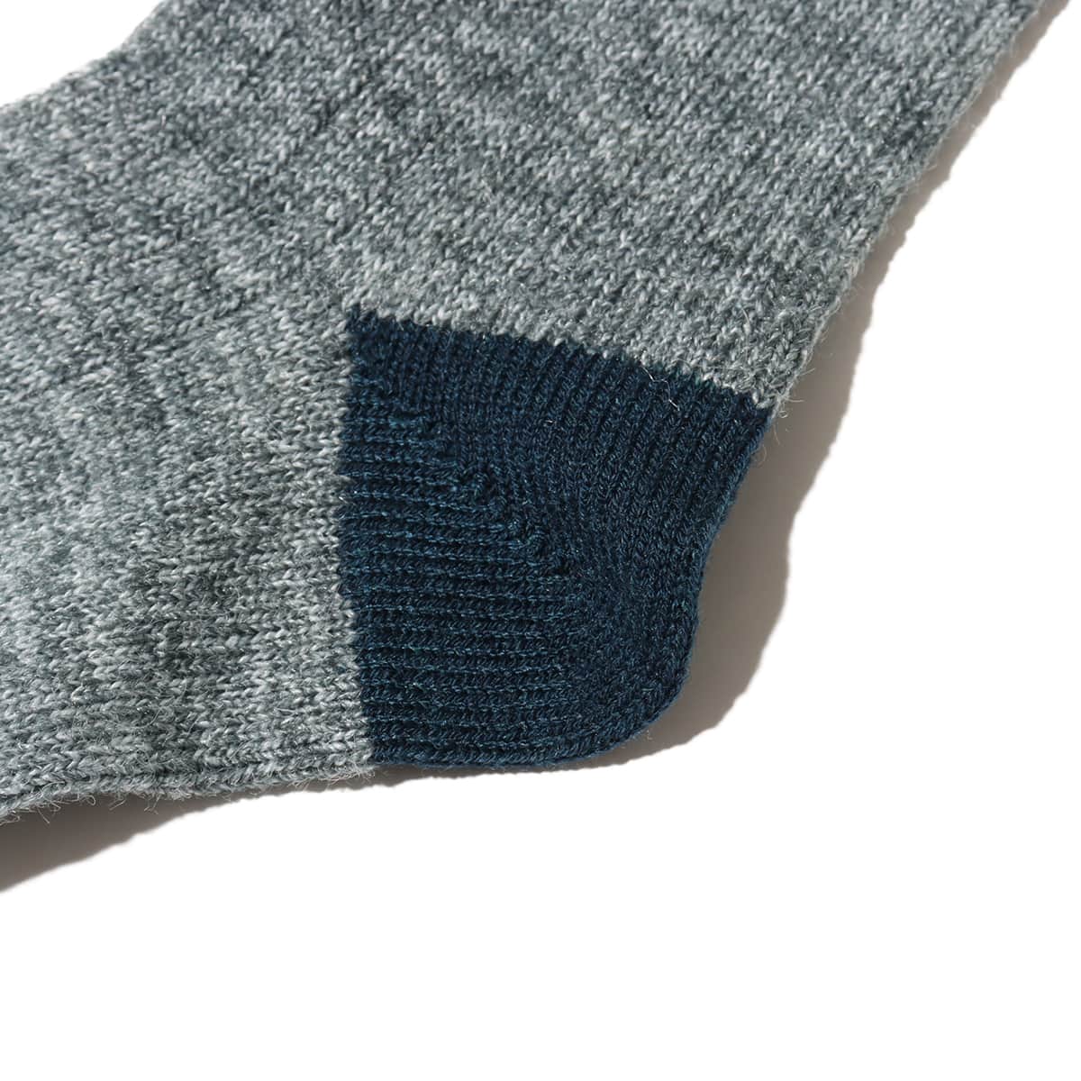 THE NORTH FACE Fade Wool Crew TNFブラック×ミッドナイト THE NORTH FACE Fade Wool Crew TNFブラック×ミッドナイト