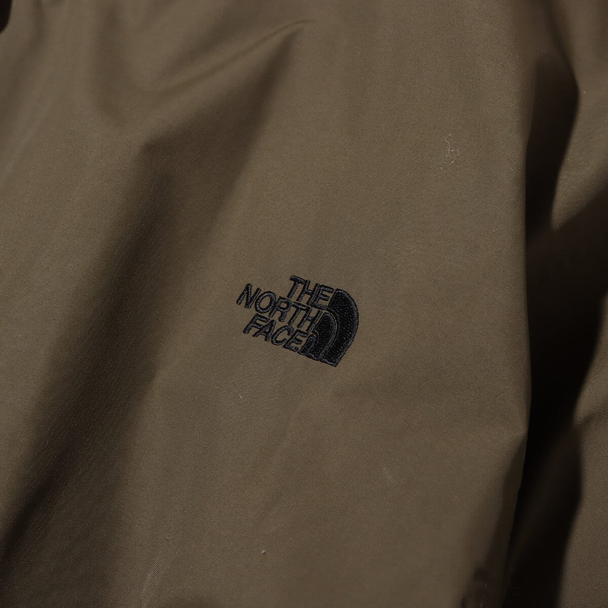 THE NORTH FACE WP Bomber Jacket ニュートープの画像