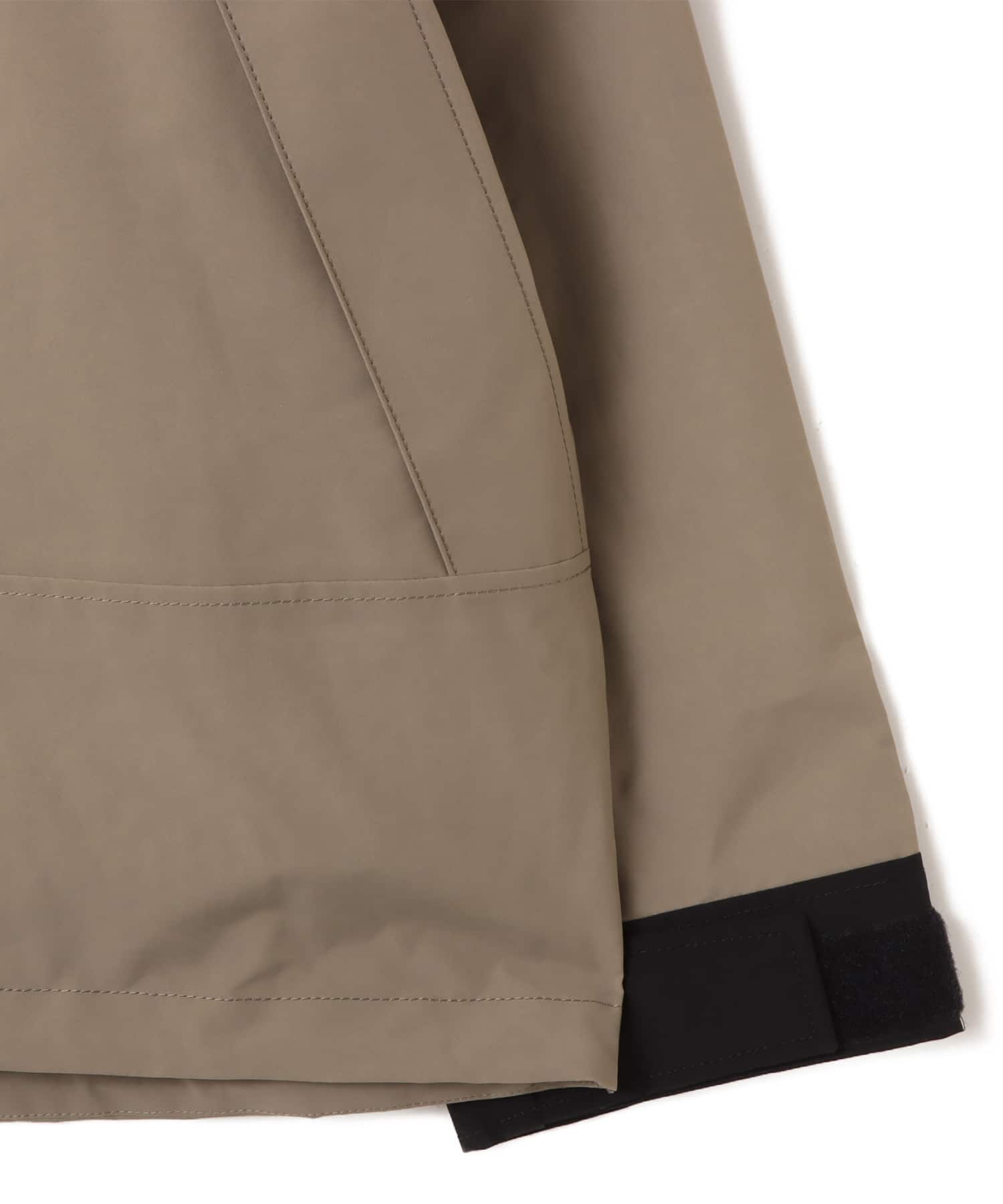 THE NORTH FACE Mountain Jacket マッシュルームの画像