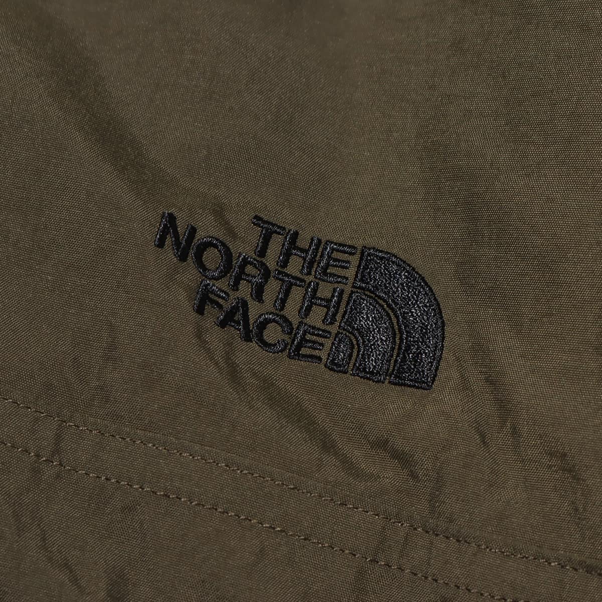 THE NORTH FACE COMPACT NOMAD JACKET NTXBKの画像