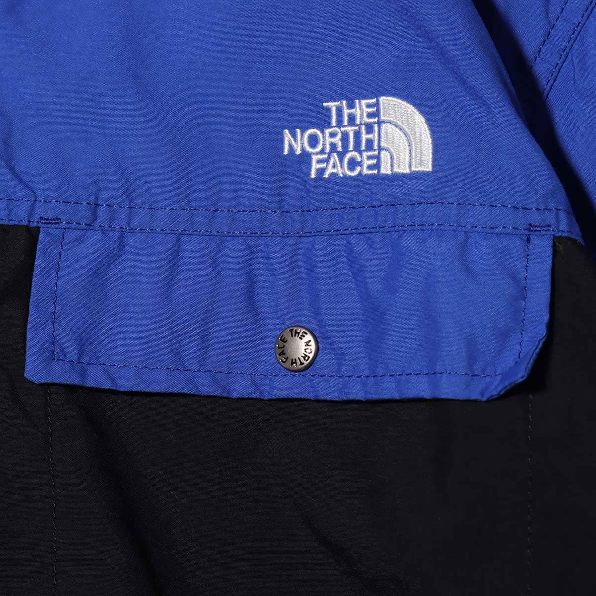 THE NORTH FACE L/S NUPTSE SHIRT LACK/TNF BLUE の画像