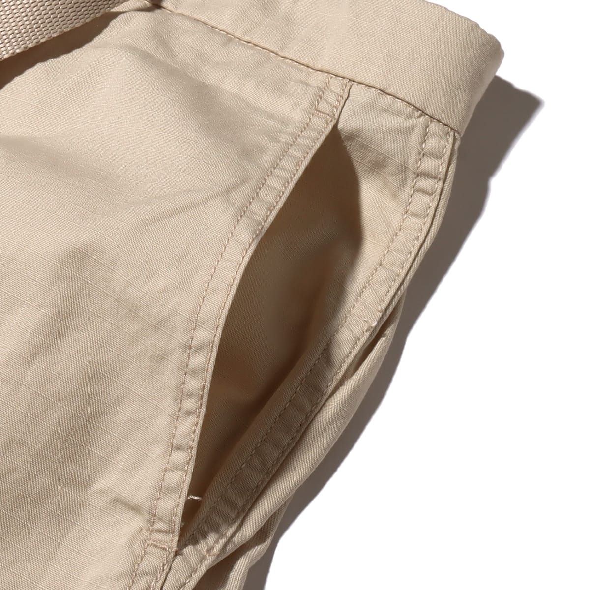 THE NORTH FACE PURPLE LABEL Ripstop Wide Cropped Pants Ecru 22FW-Iの画像