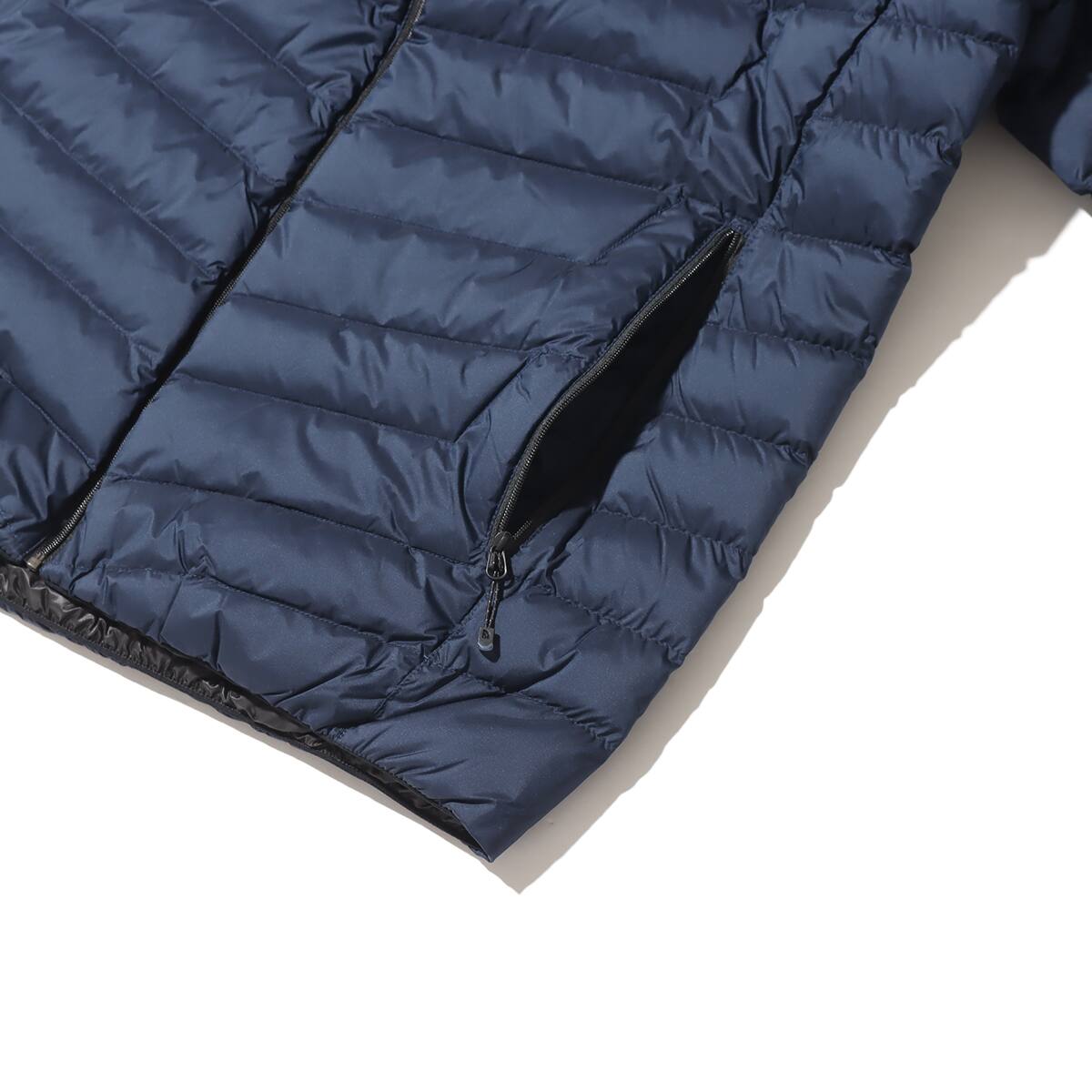 THE NORTH FACE THUNDER ROUNDNECK JACKET アーバンネイビー 23FW-Iの画像