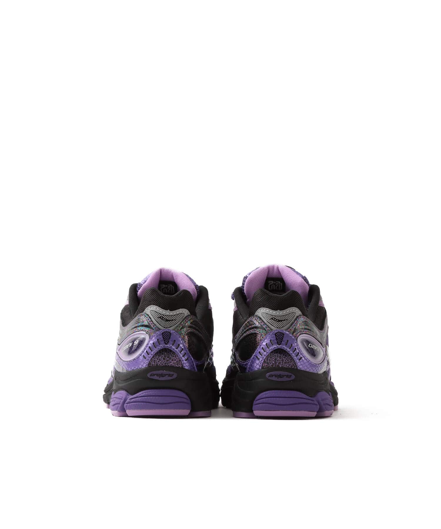 Saucony Progrid Omni 9 PINK GLOWAの画像