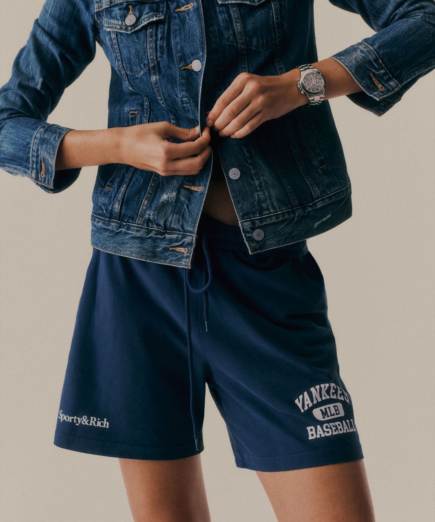 SPORTY＆RICH Yankees Ivy Gym Short Dark Navyの画像