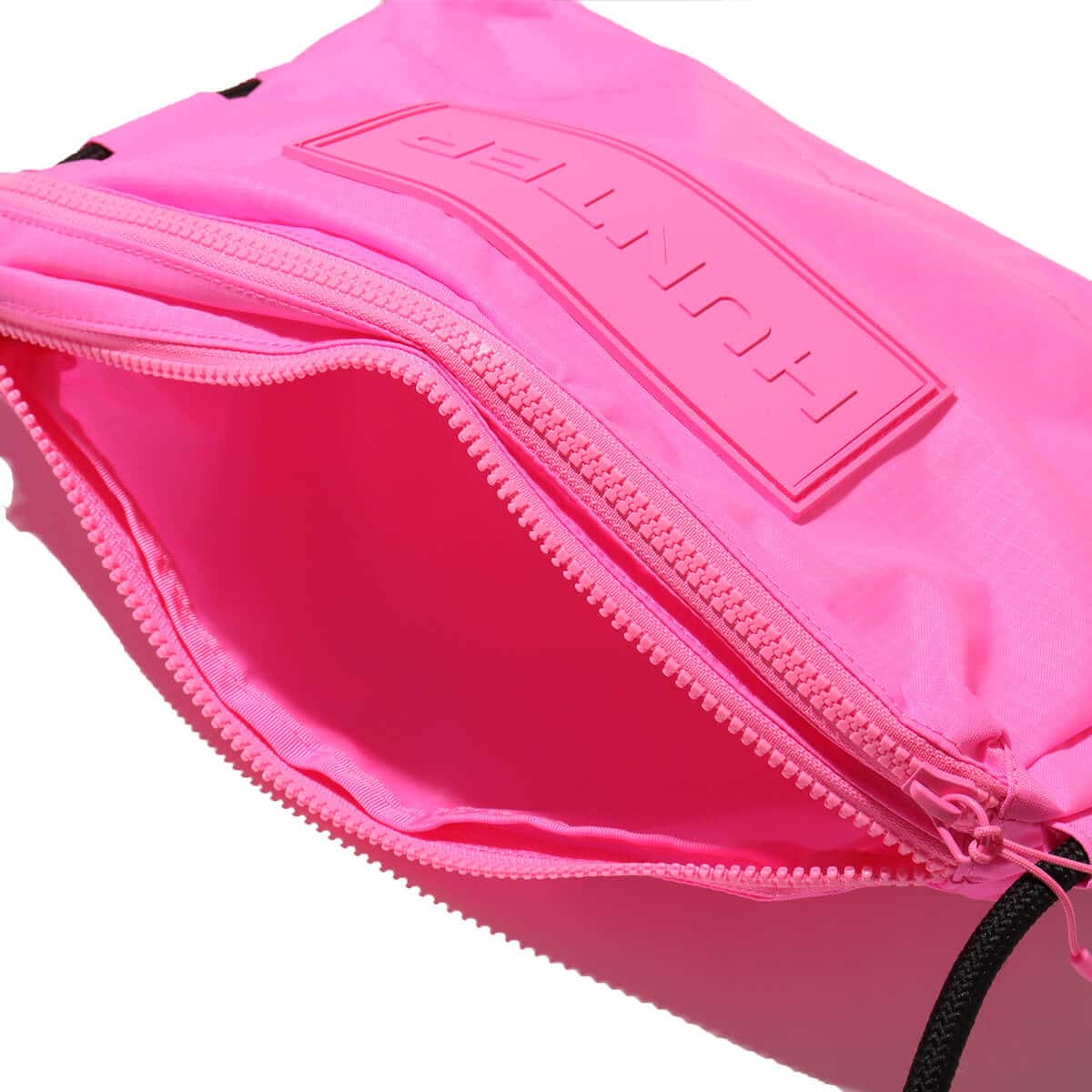 HUNTER TRAVEL RIPSTOP SACOCHE Highlighter Pink の画像