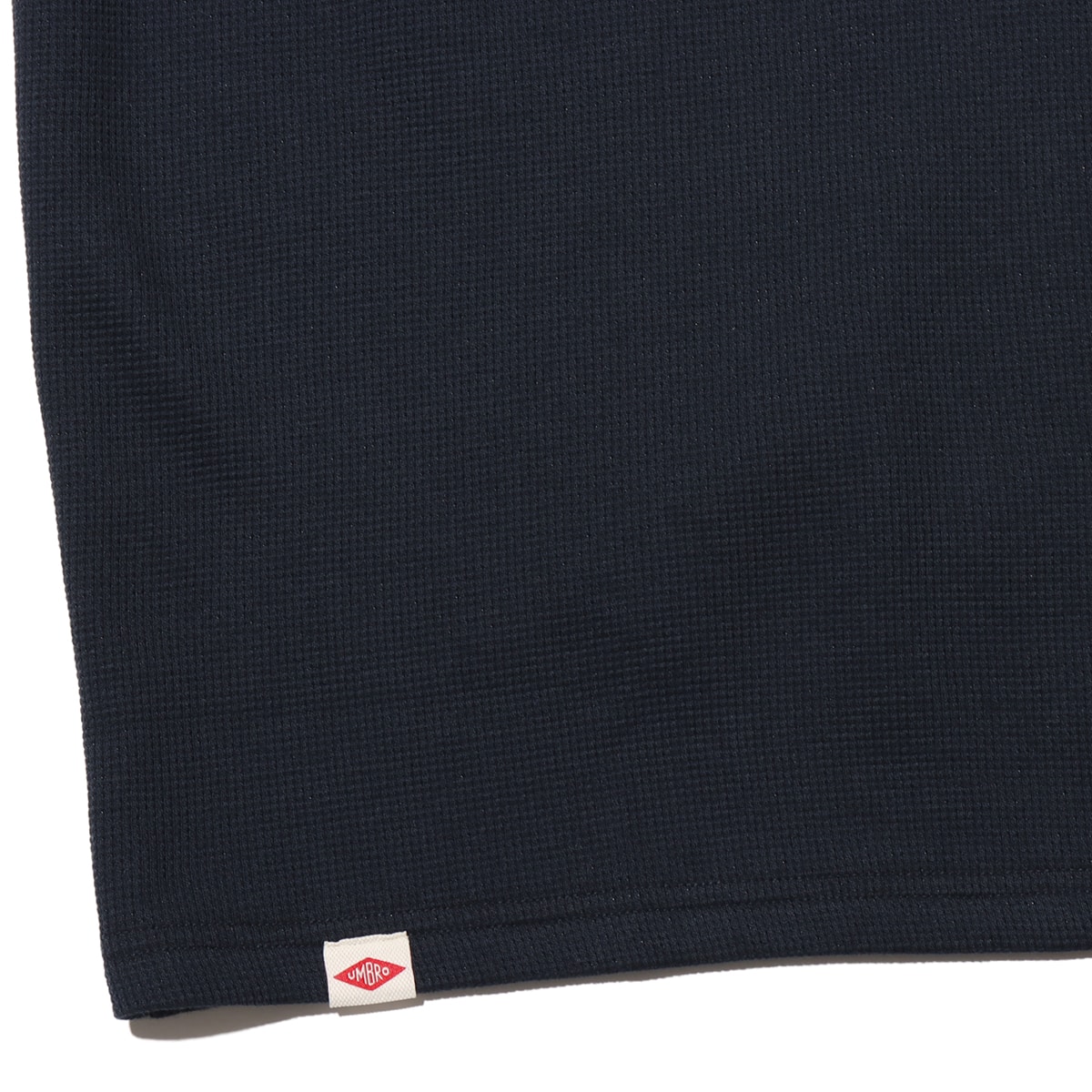UMBRO WAFFLE FABRIC SHORT SLEEVE SHIRT NAVY の画像