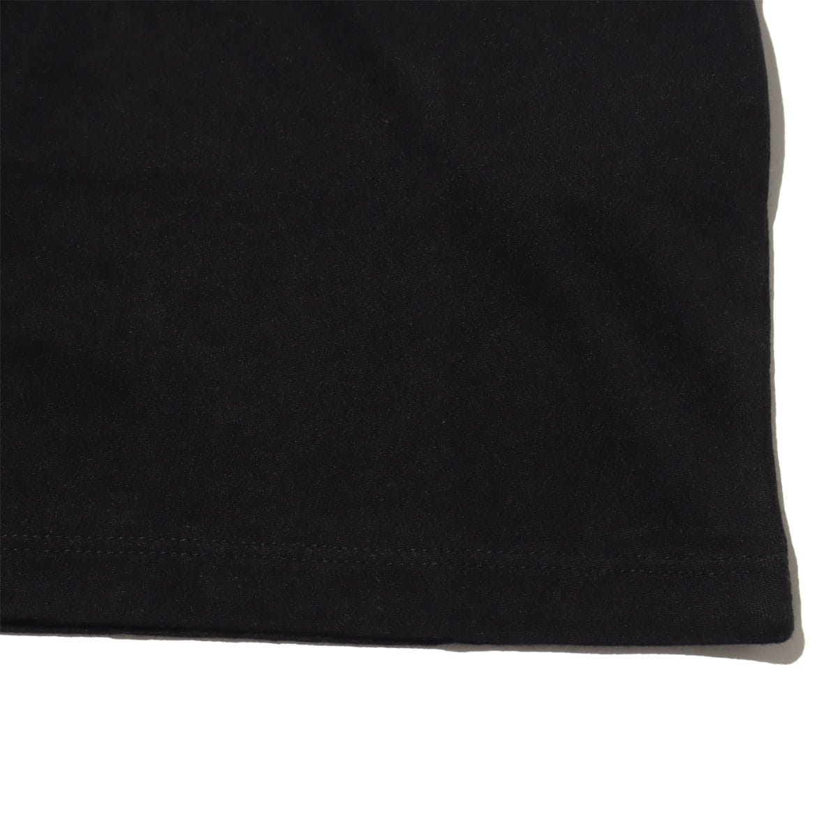 GUESS SS GUESS LOGO BABY TEE BLACK 20SU-Iの画像